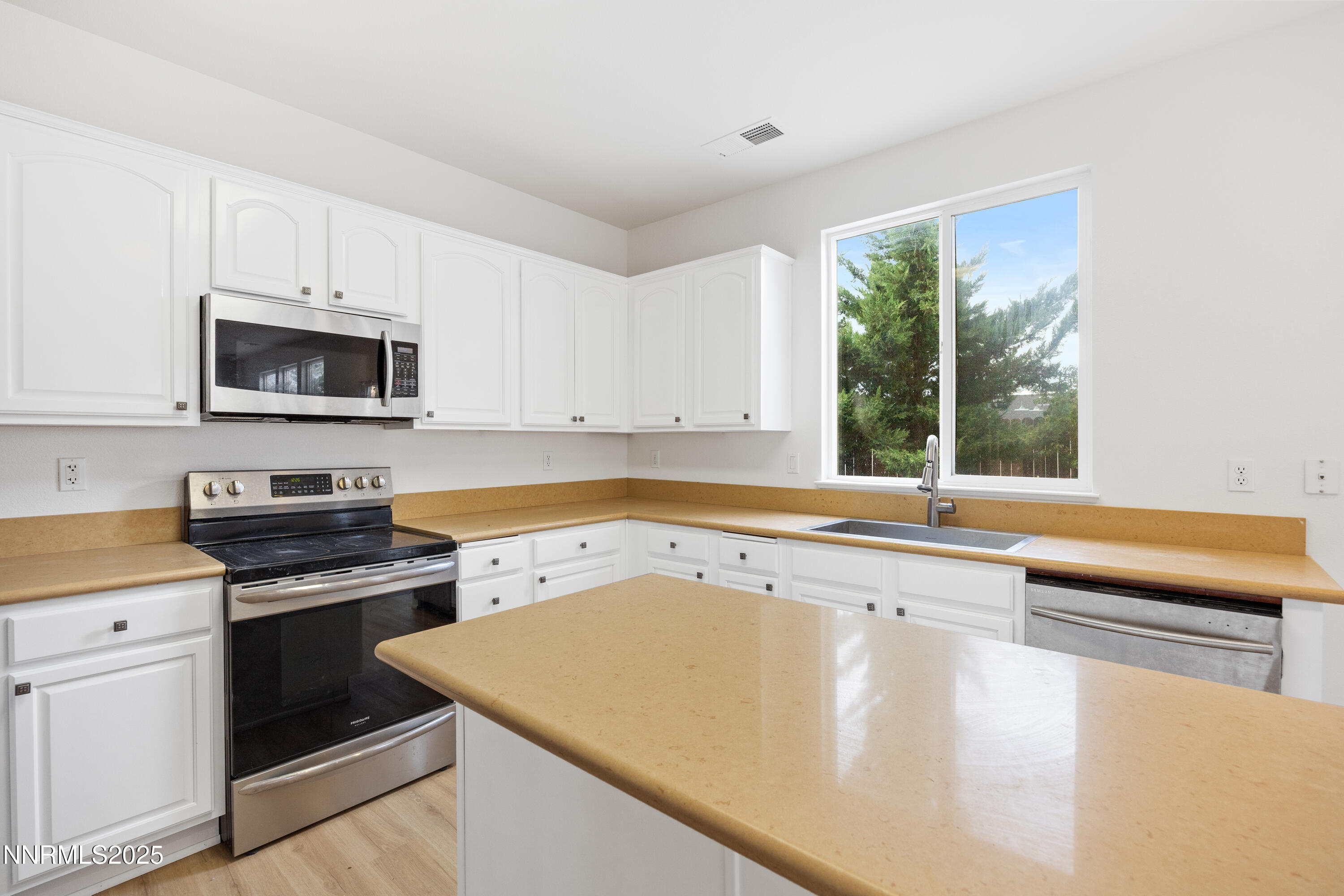 1255 Silver Crest Circle