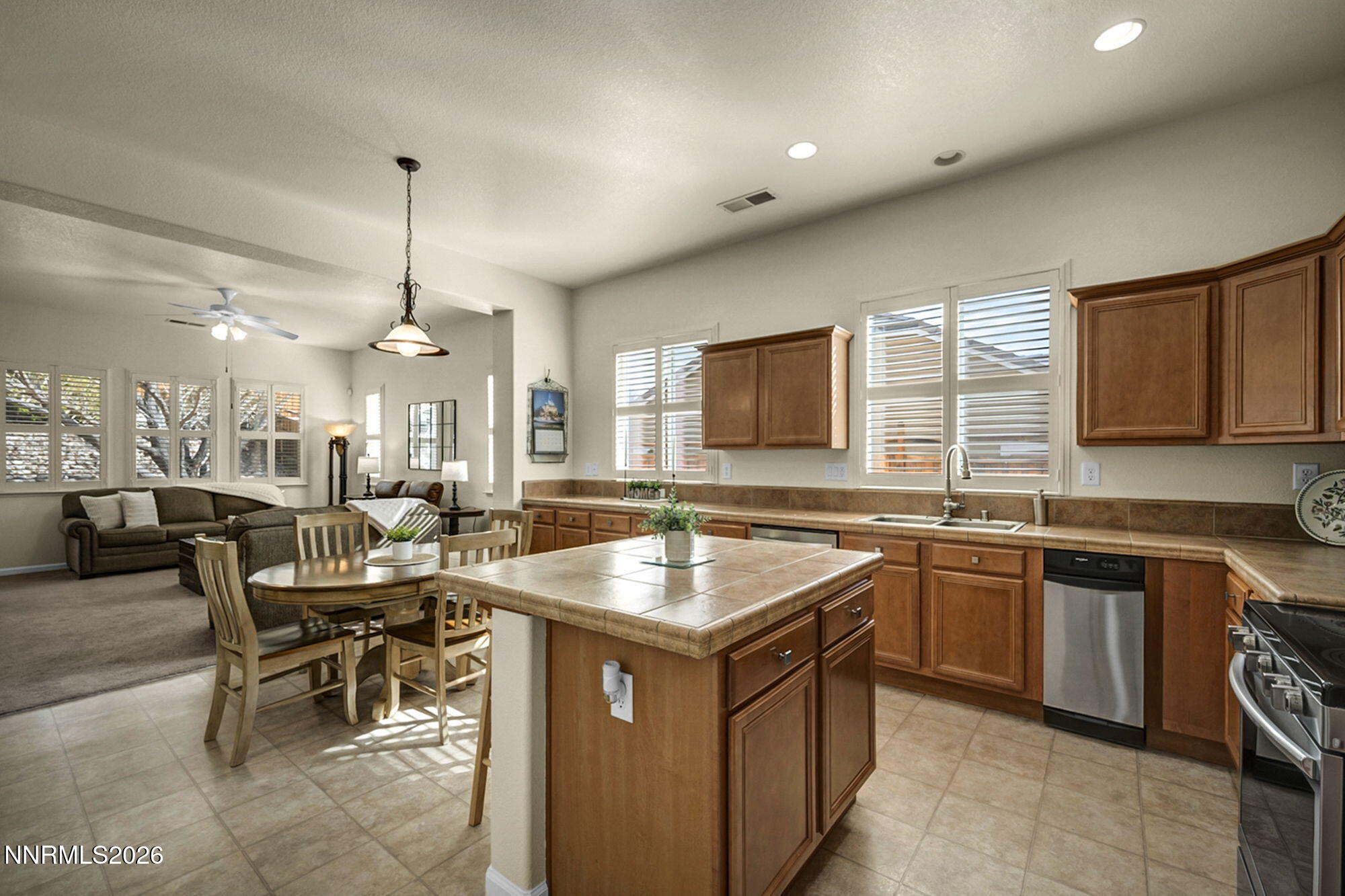 7354 Phoenix Drive