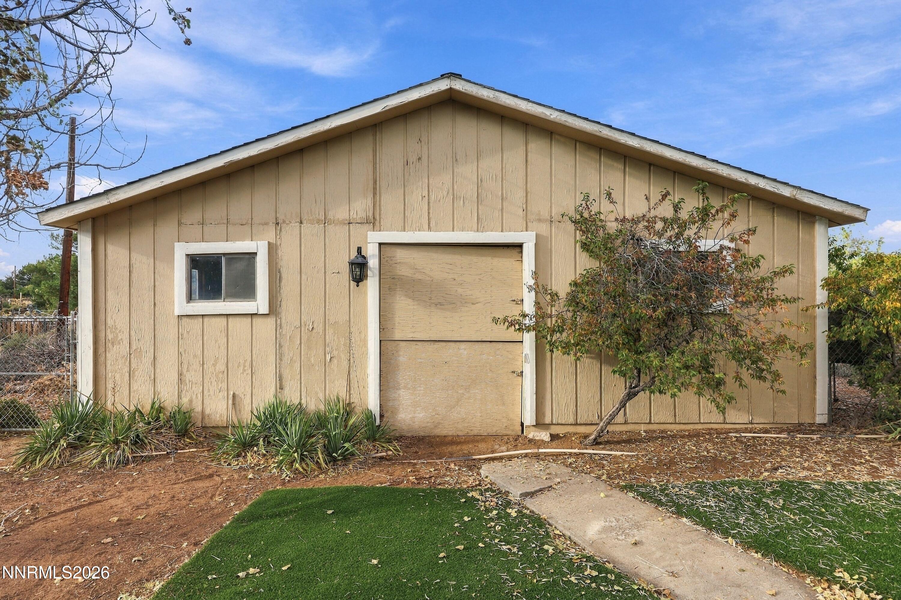 885 Winchester Drive