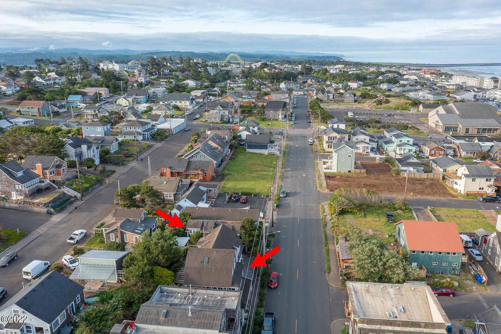 232 NW Coast Street
