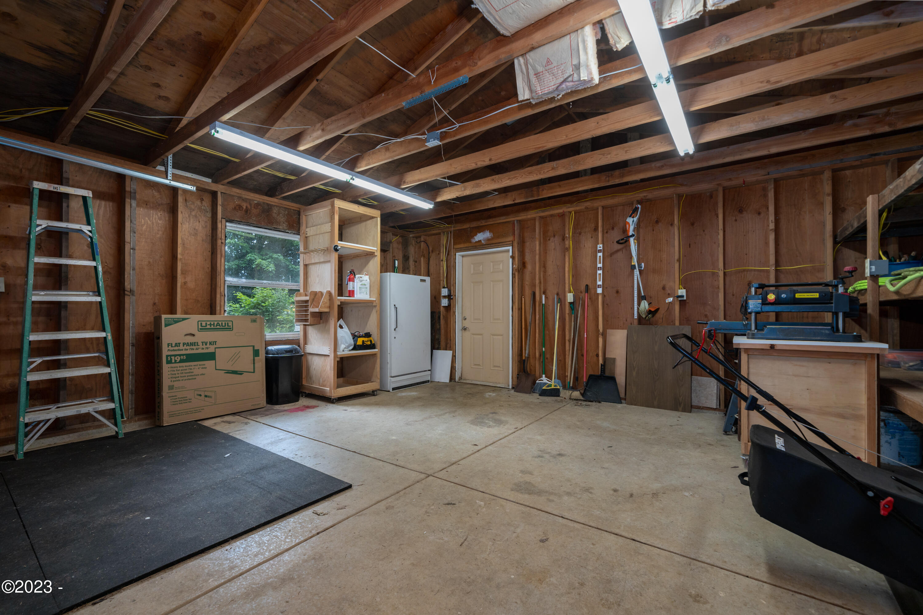 1920 NW Sunset Drive