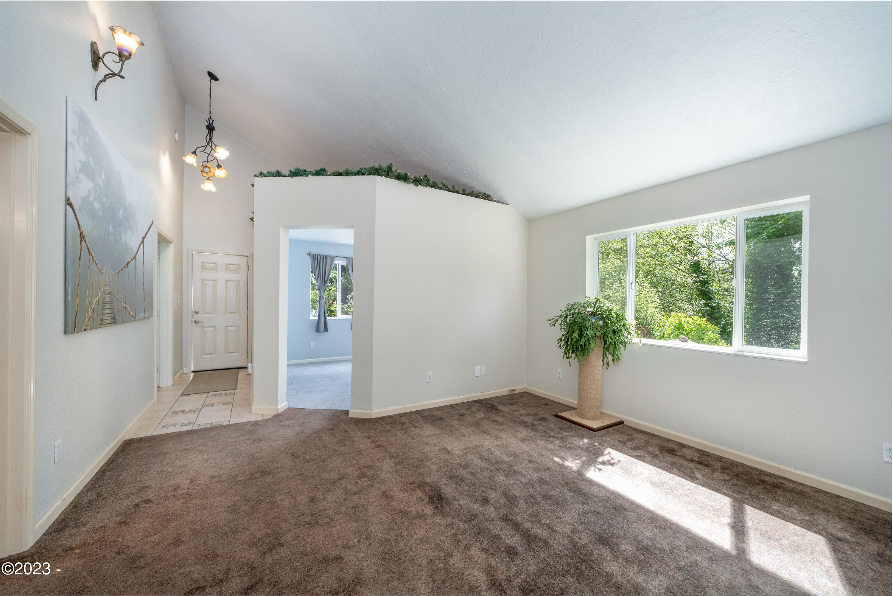 1920 NW Sunset Drive