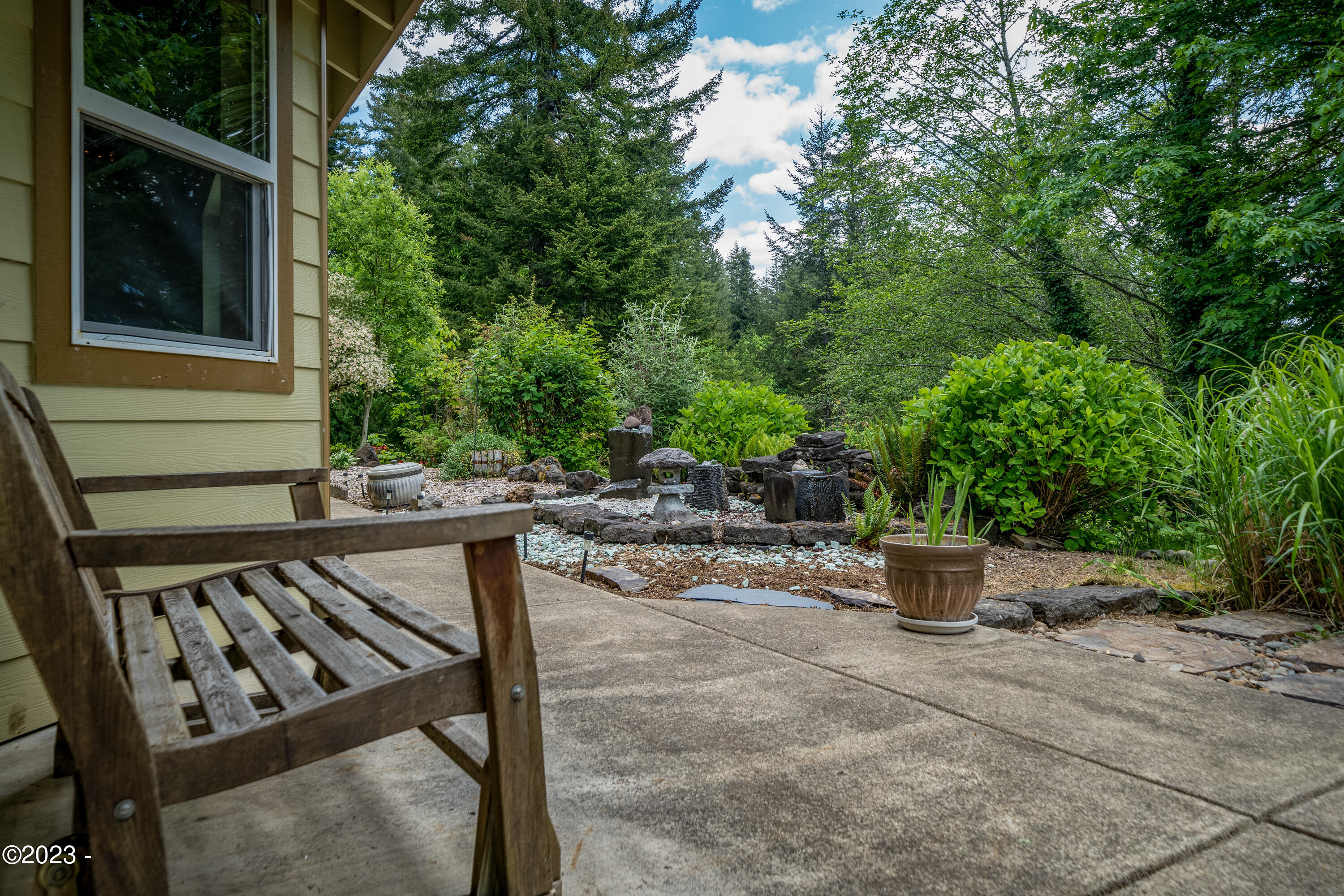 1920 NW Sunset Drive