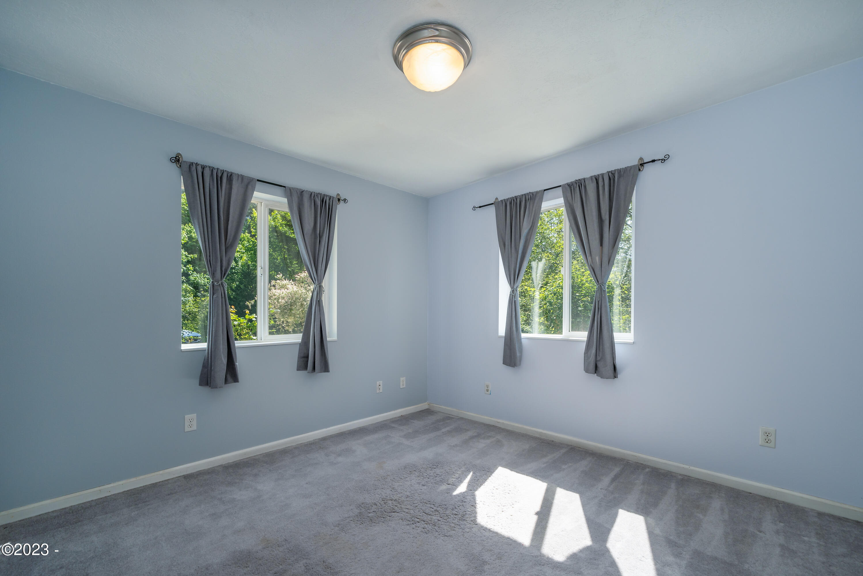1920 NW Sunset Drive