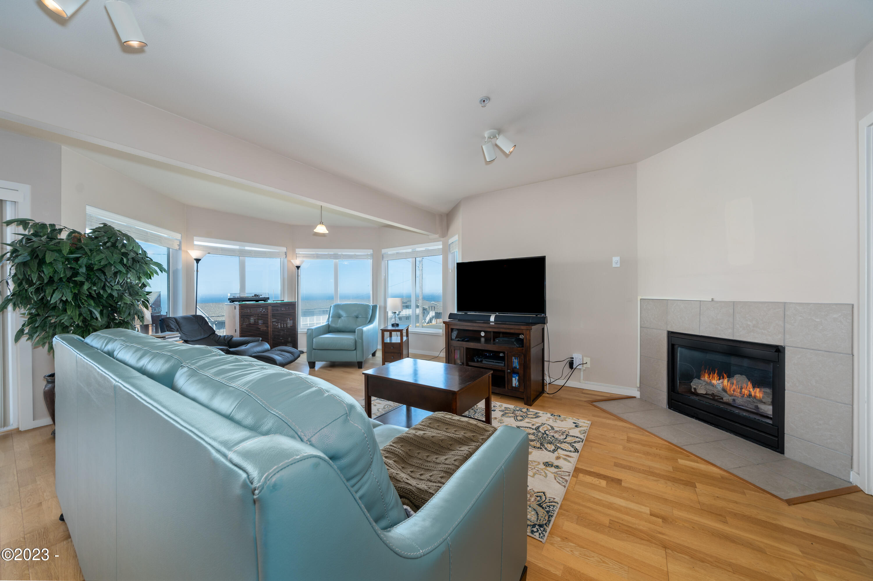 720 SW 6th Street, 201 P