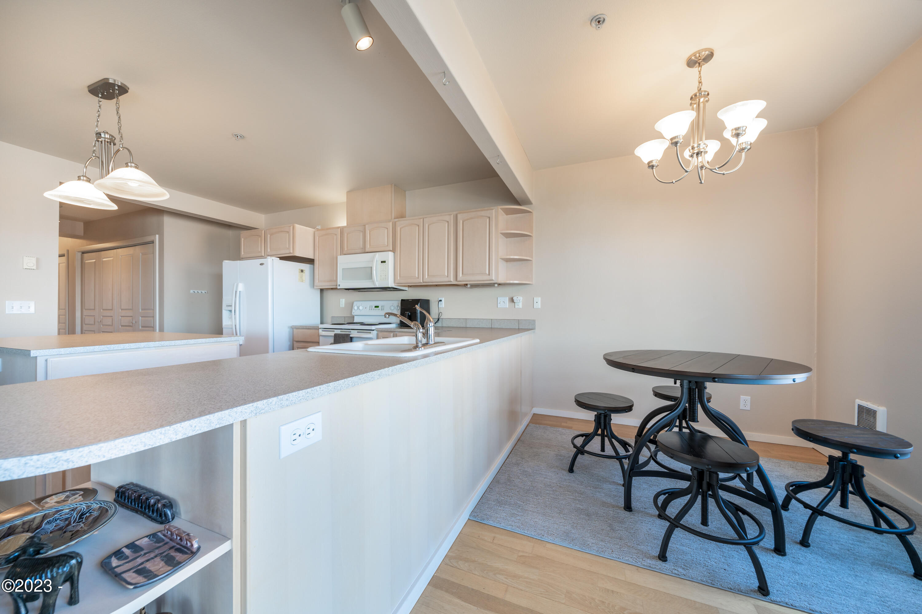 720 SW 6th Street, 201 P