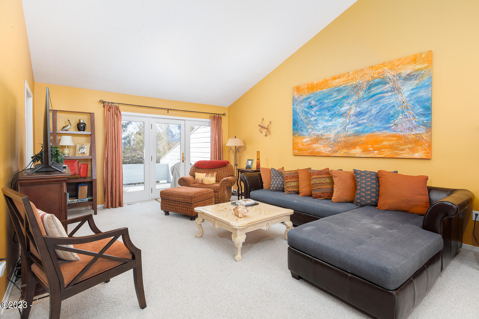 3910 NE Megginson Street, H