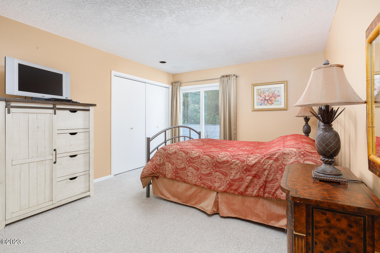 3910 NE Megginson Street, H