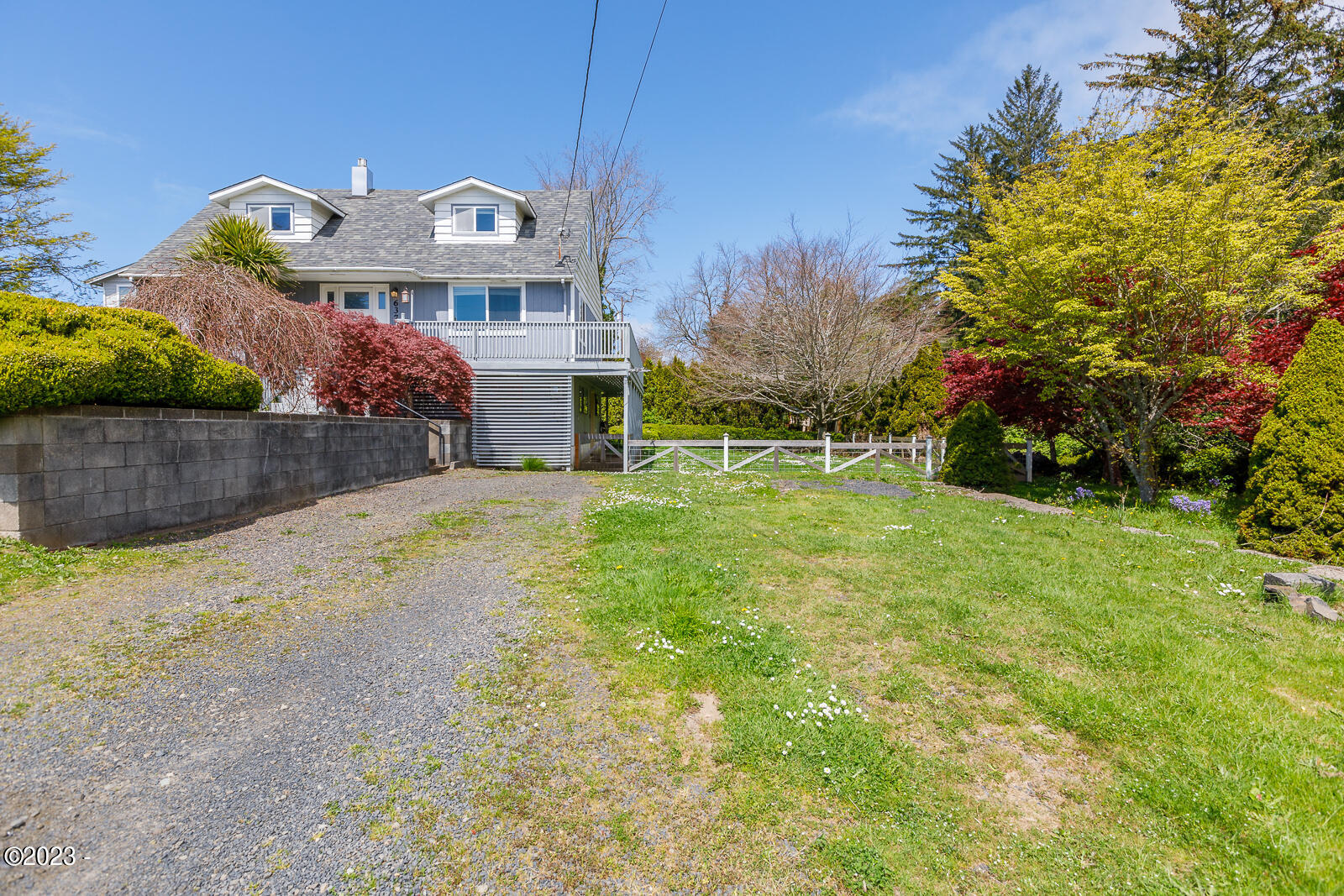 637 SE 2nd Street