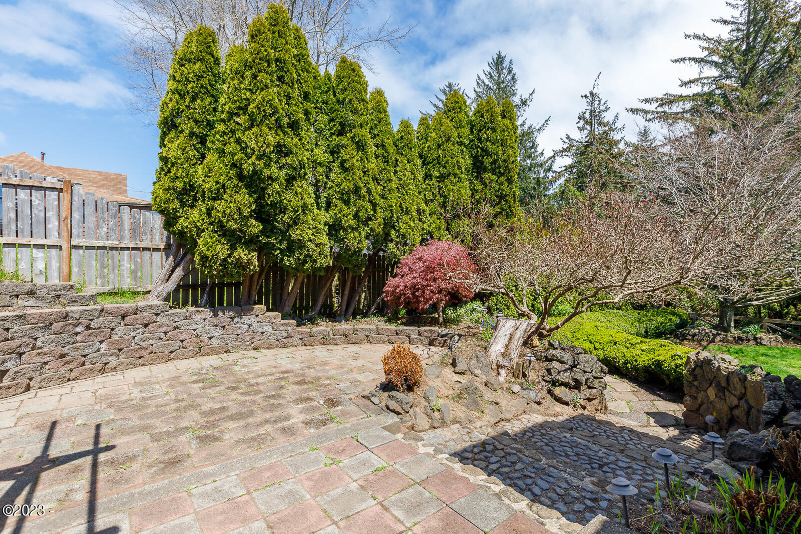 637 SE 2nd Street