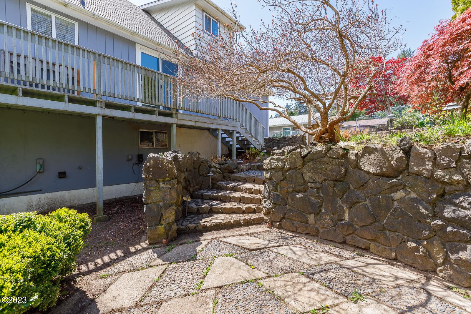 637 SE 2nd Street