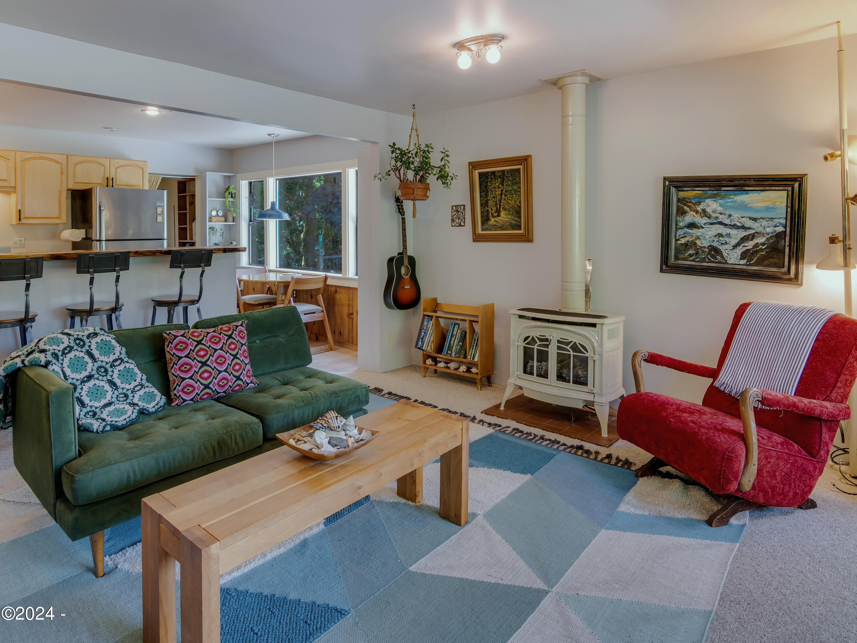 550 NE California Street