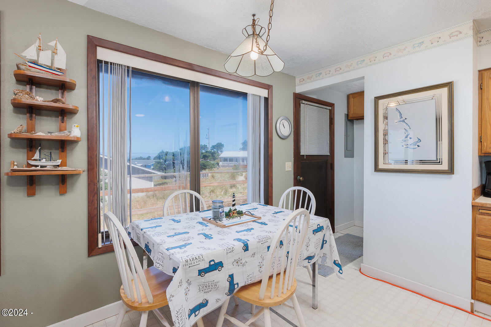 1910 NW Cruiser Street