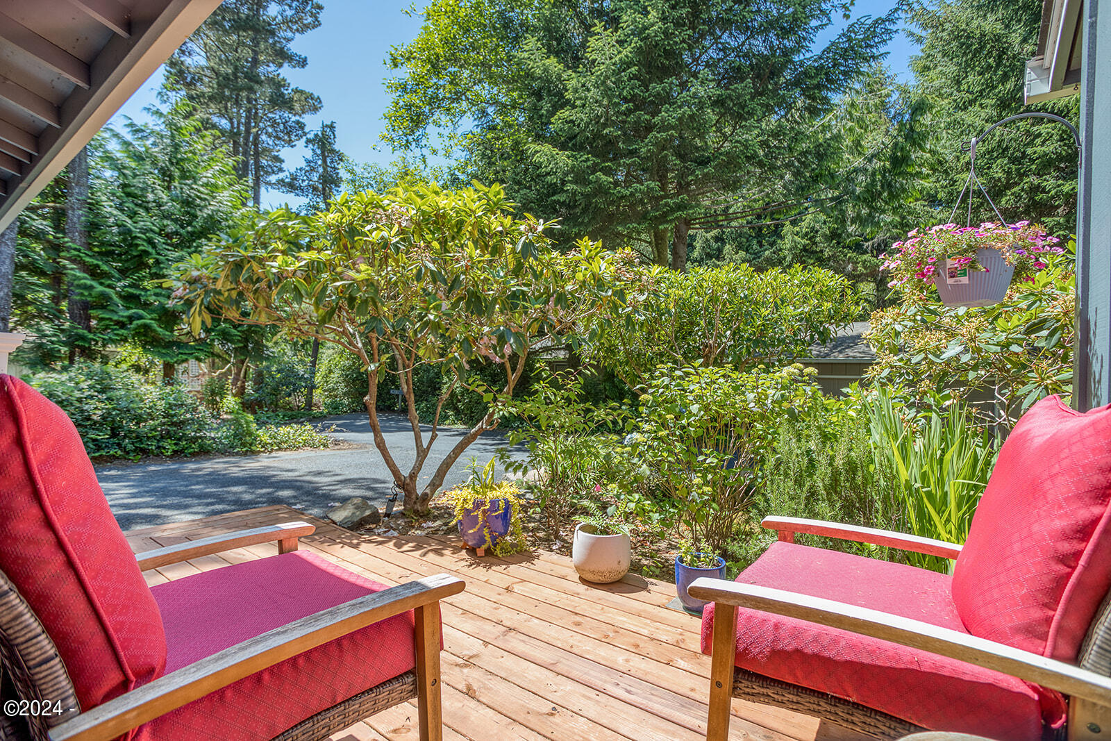 186 SW The Pines