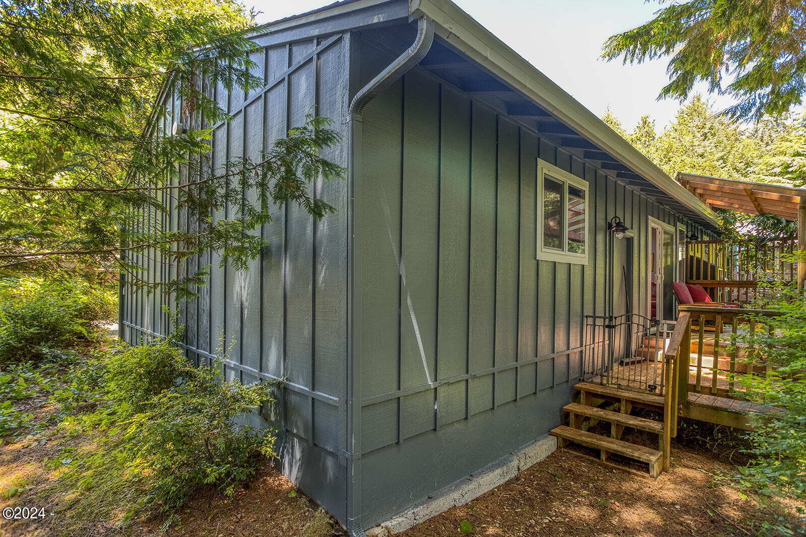 186 SW The Pines