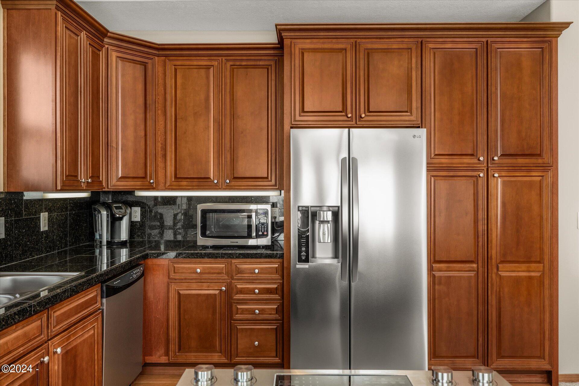 859 SW 8th Street