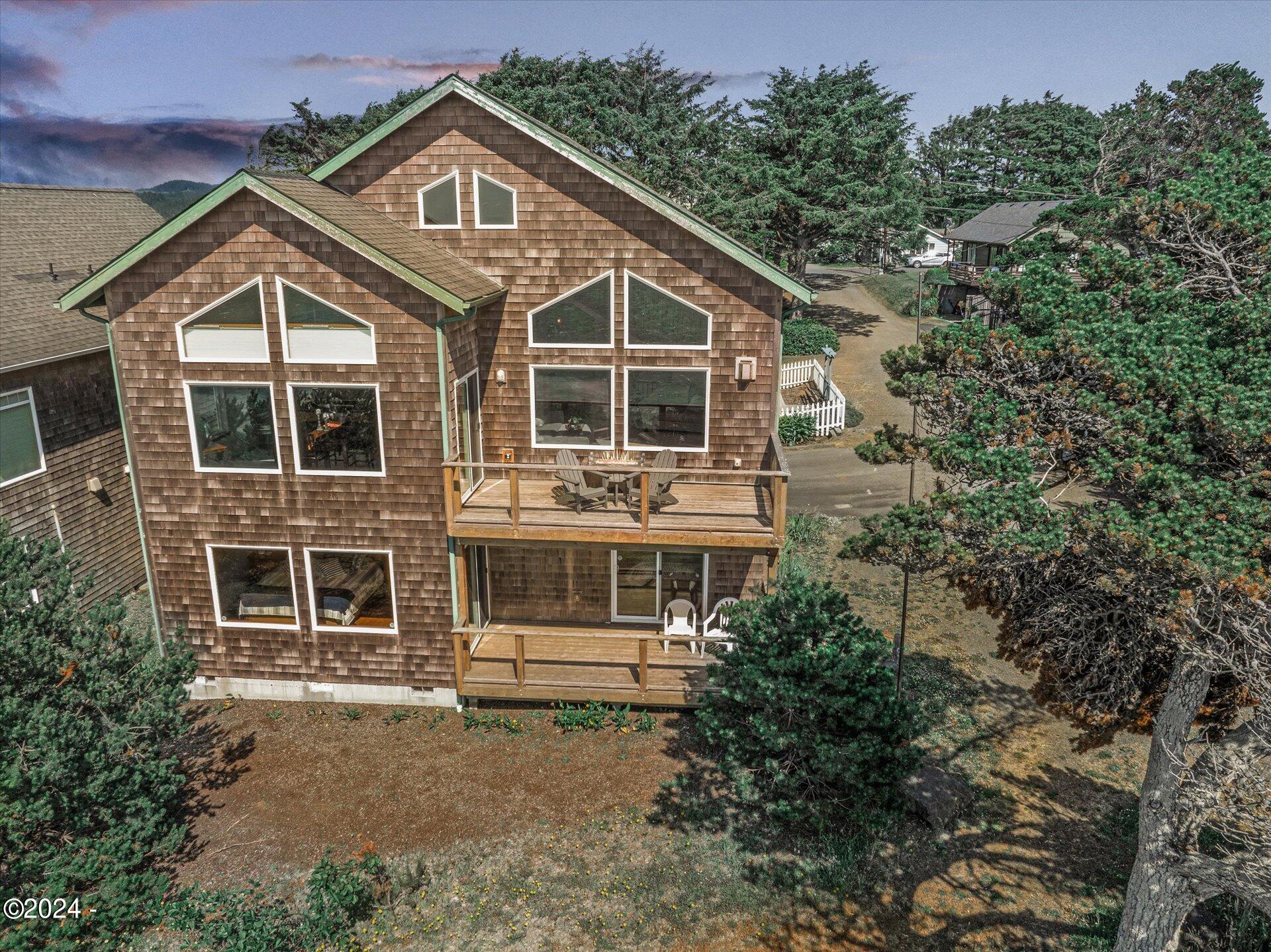 859 SW 8th Street