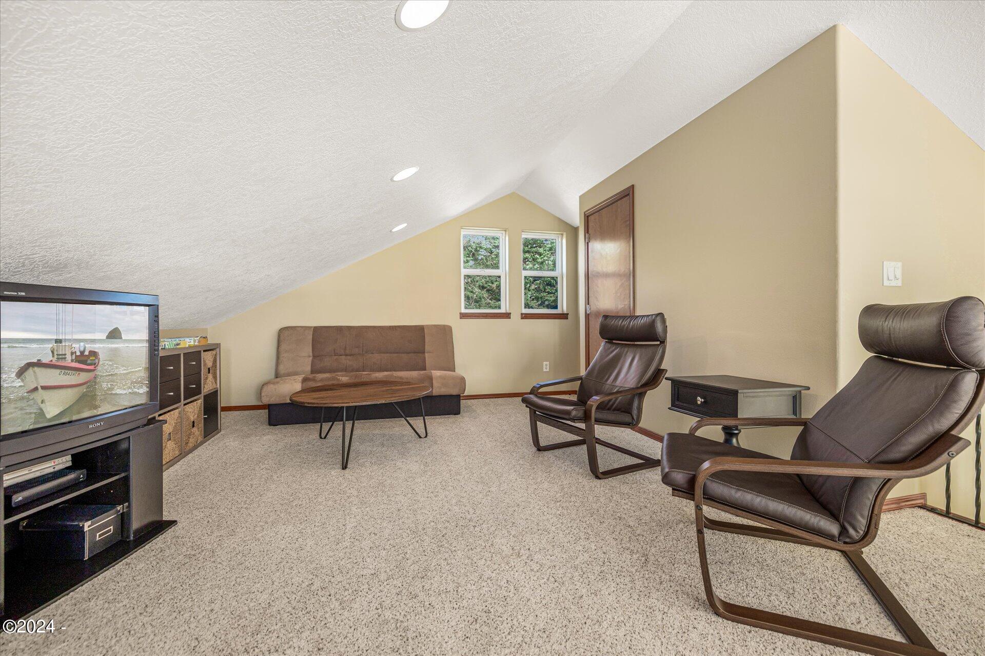 859 SW 8th Street