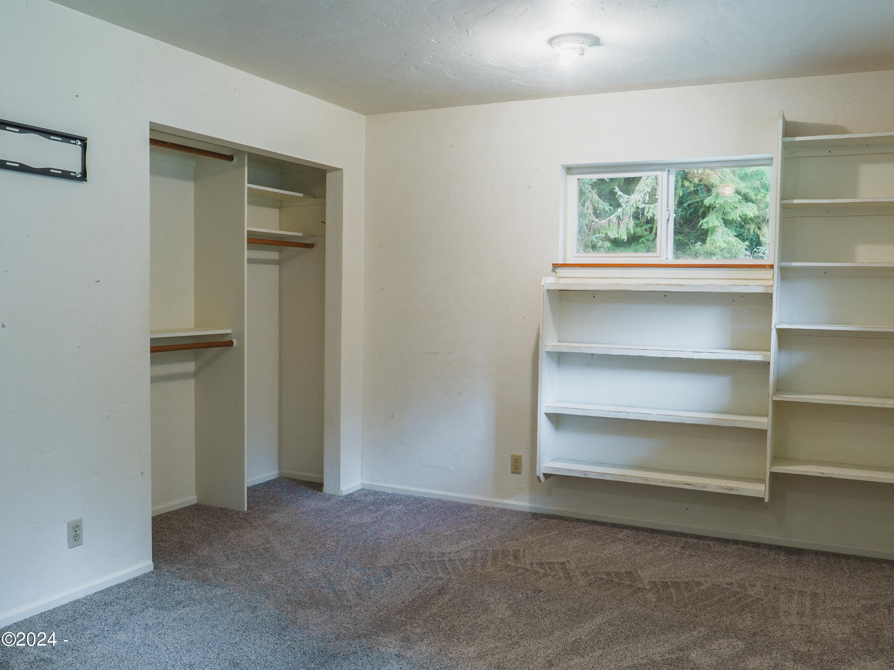 3757 Yachats River Road