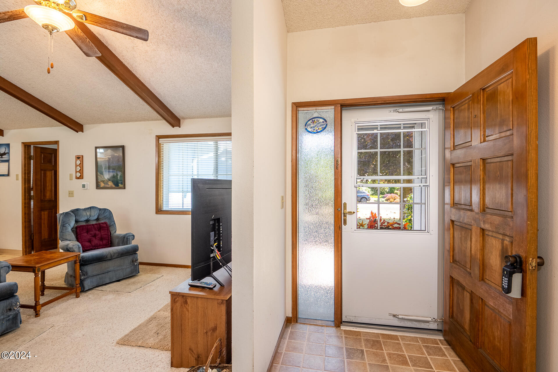 551 NE 20th Place