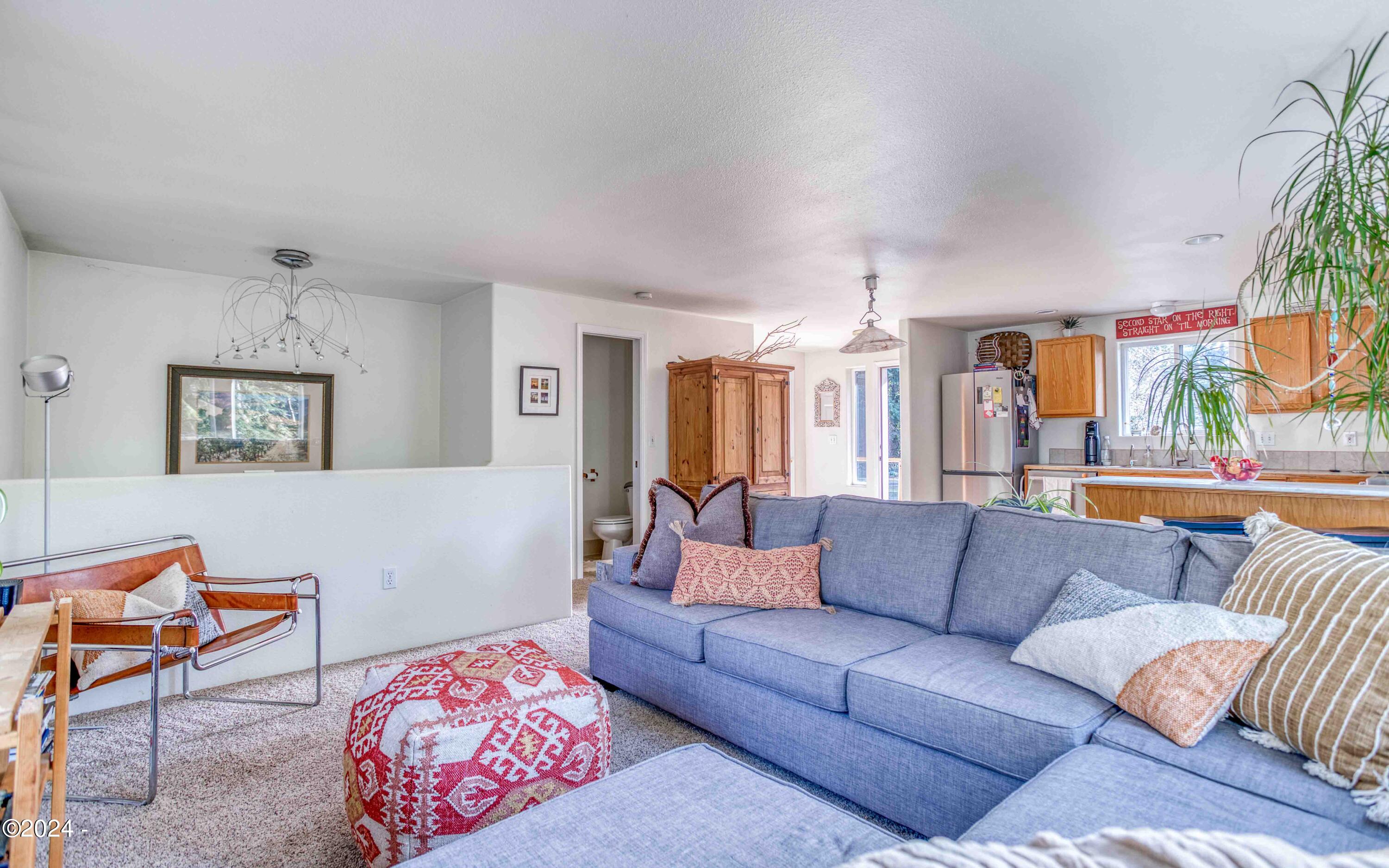 127 NE Shore Pine Court