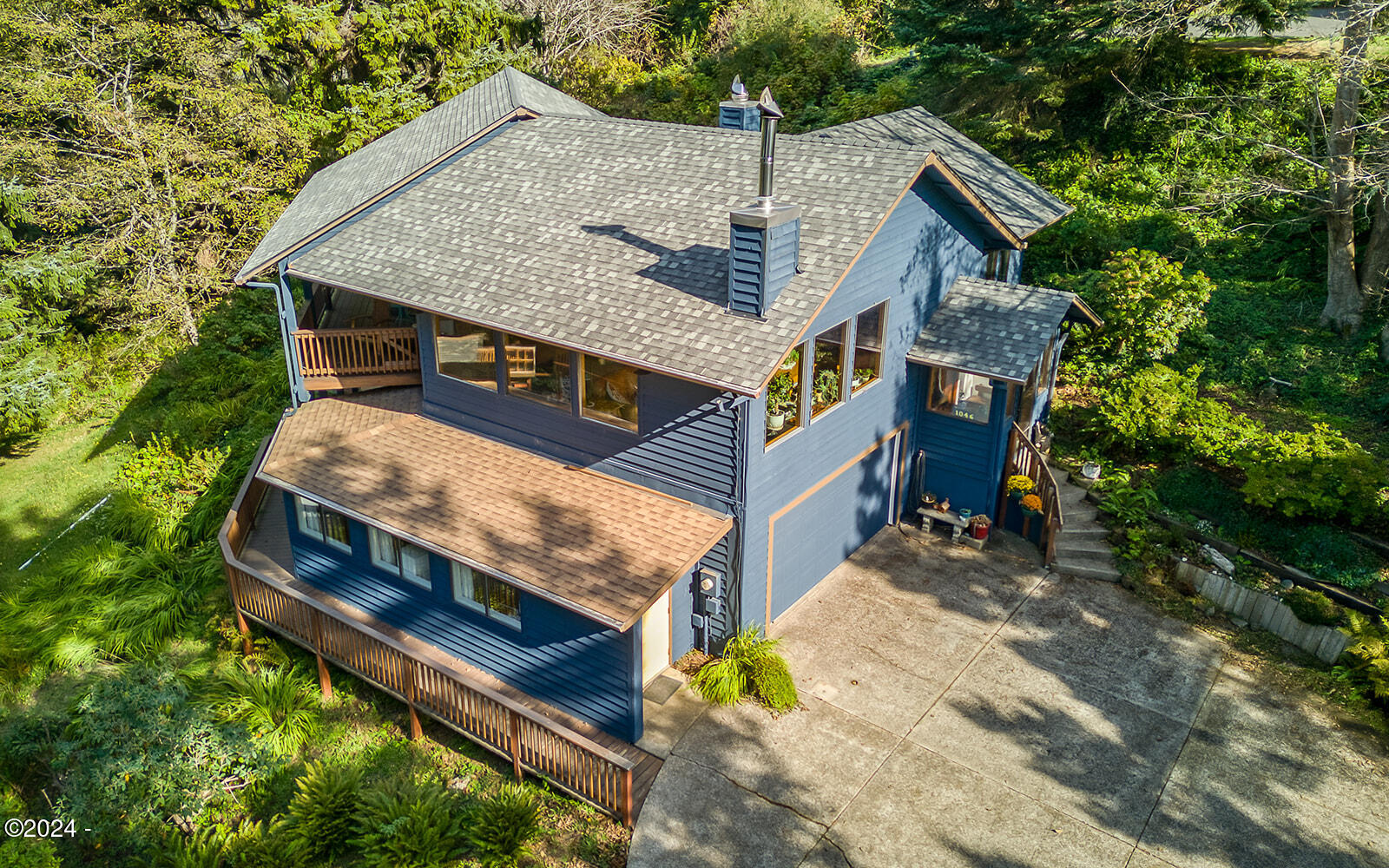 1046 King Street