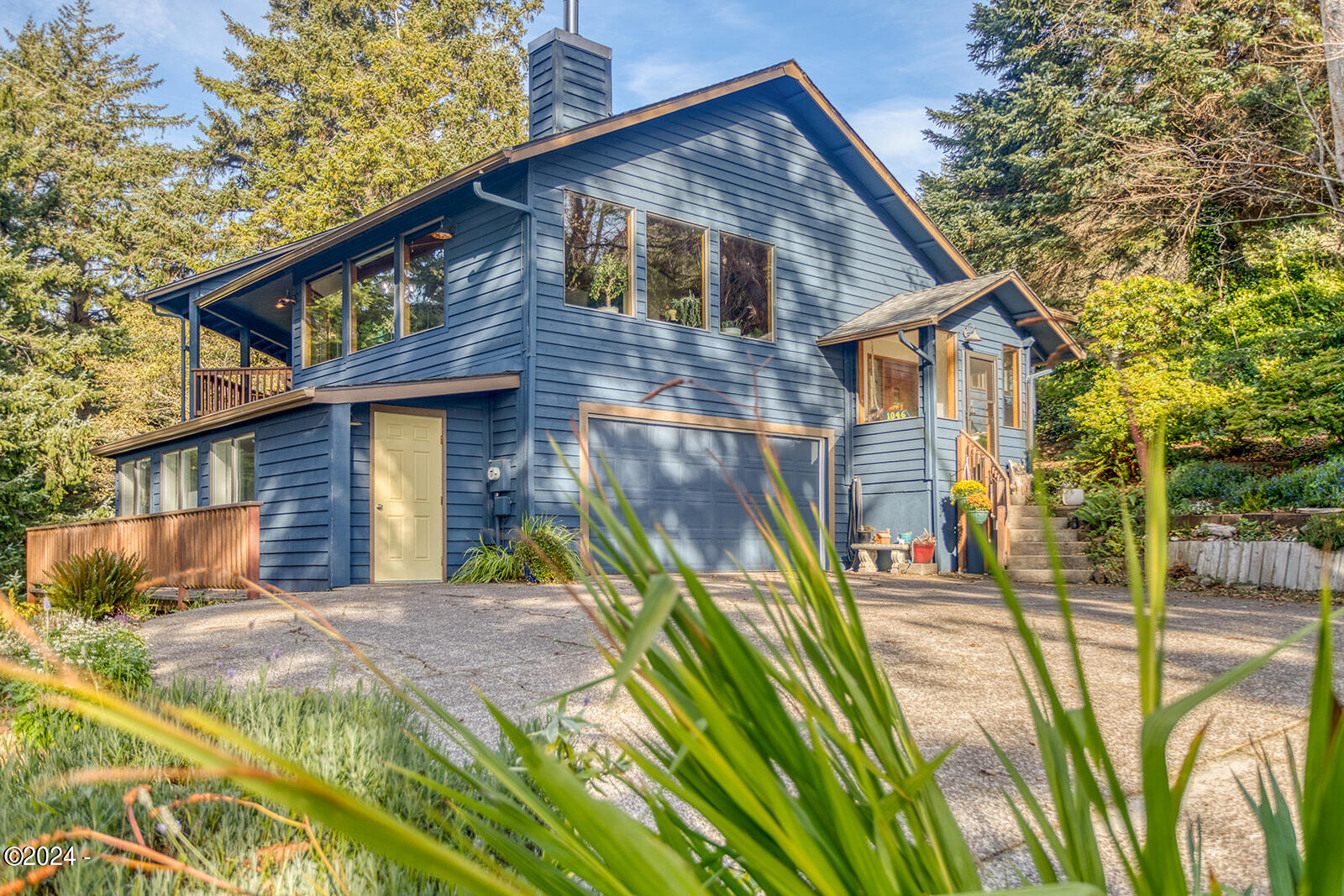 1046 King Street
