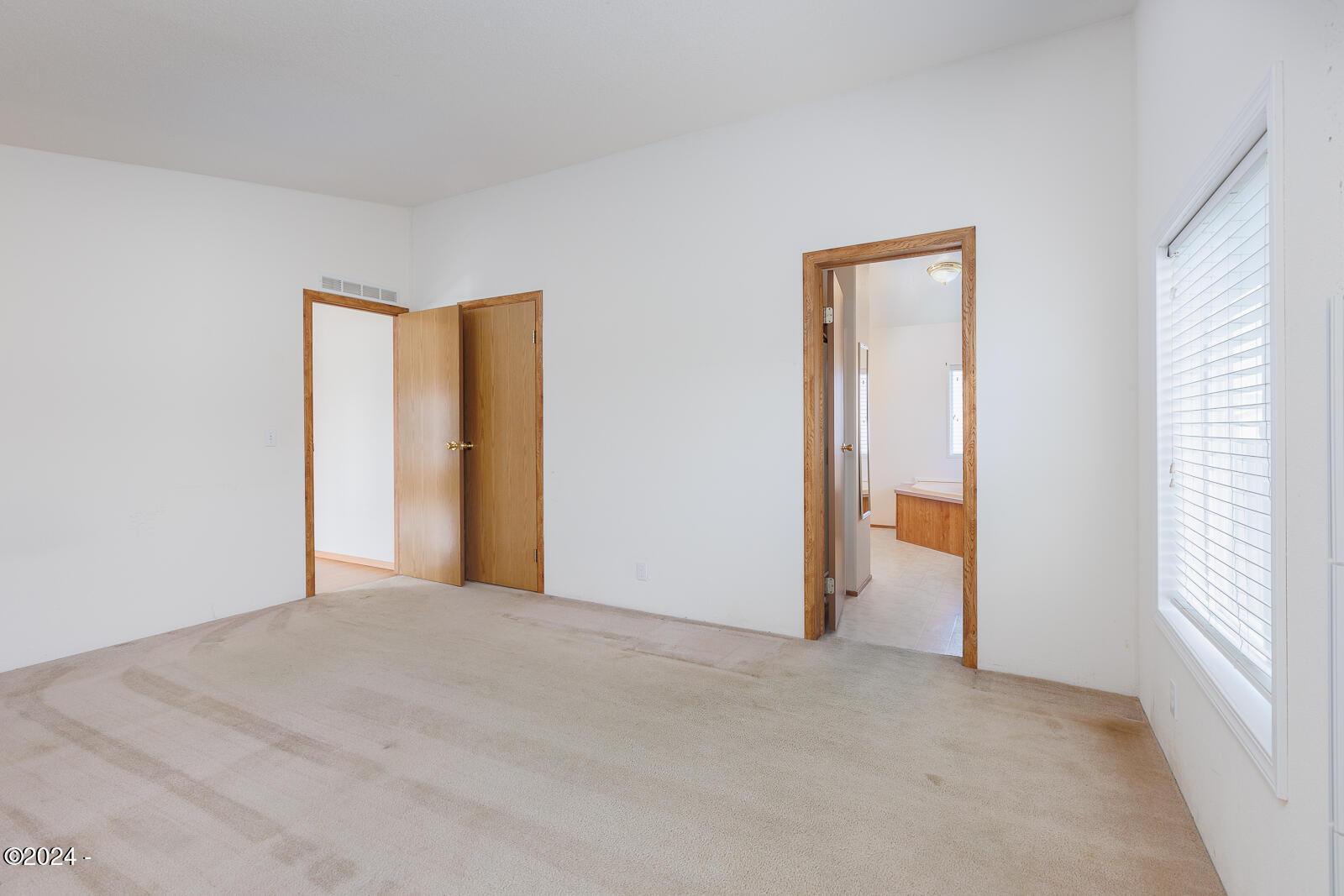 1818 NW Canal Street