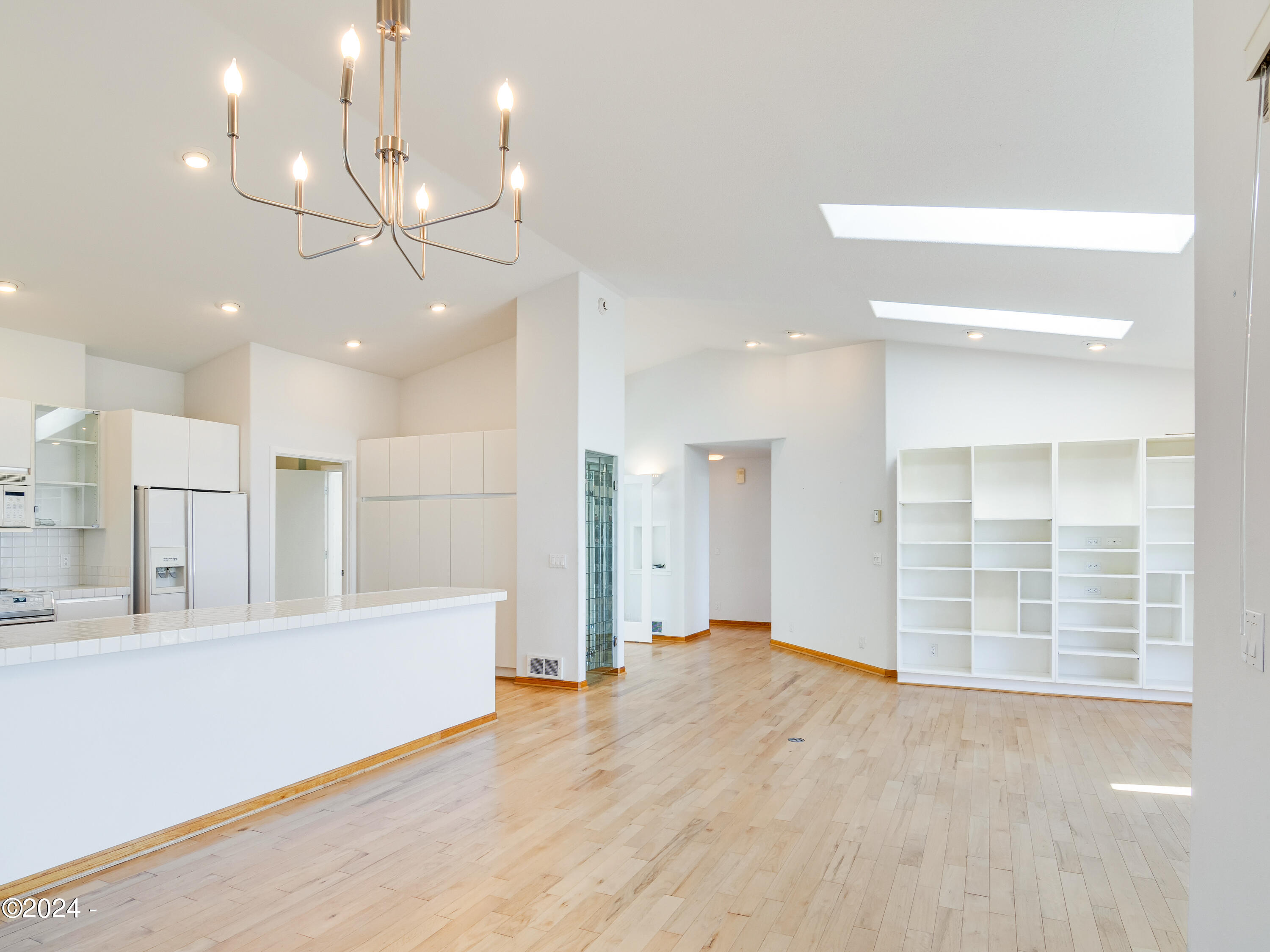 4377 NW Hidden Lake Loop
