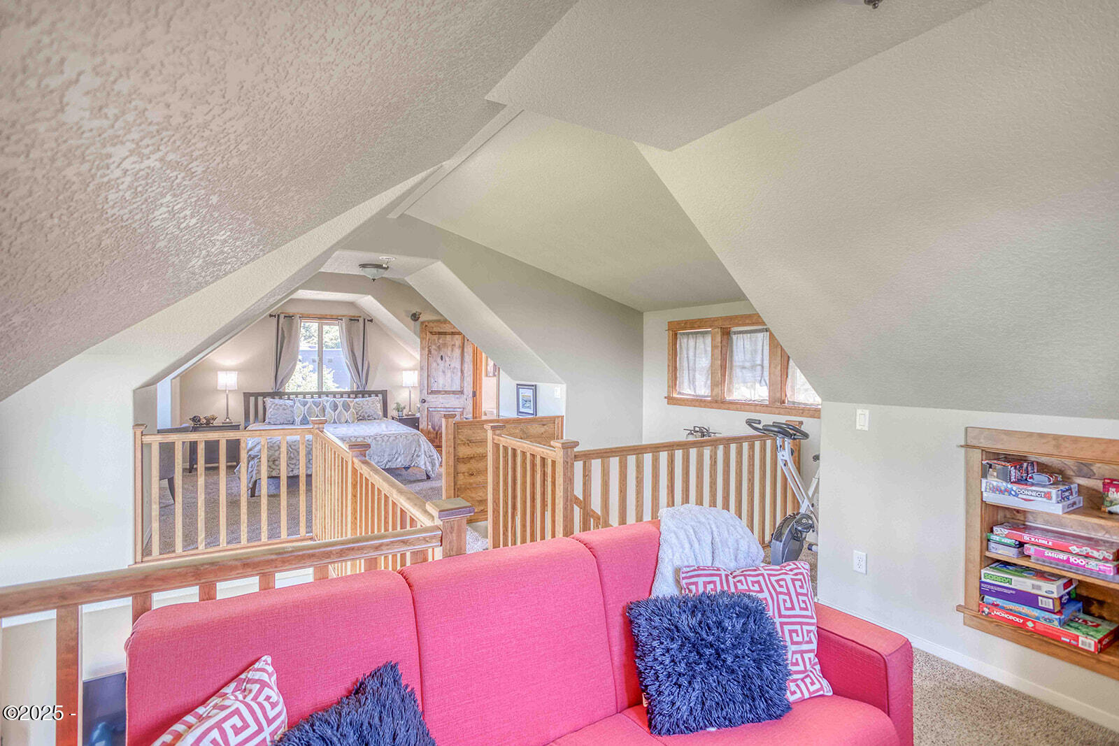 350 Village Lane
