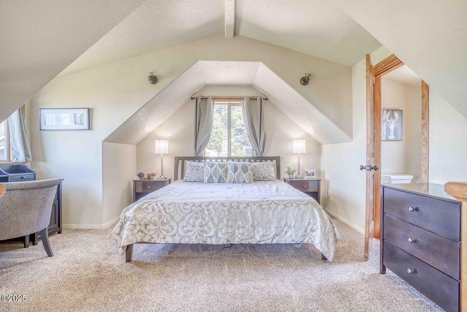 350 Village Lane