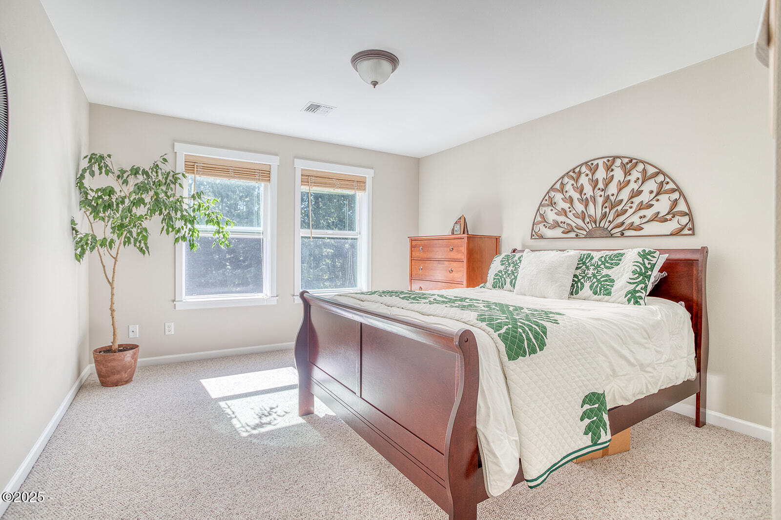 1219 NE Newport Heights Drive