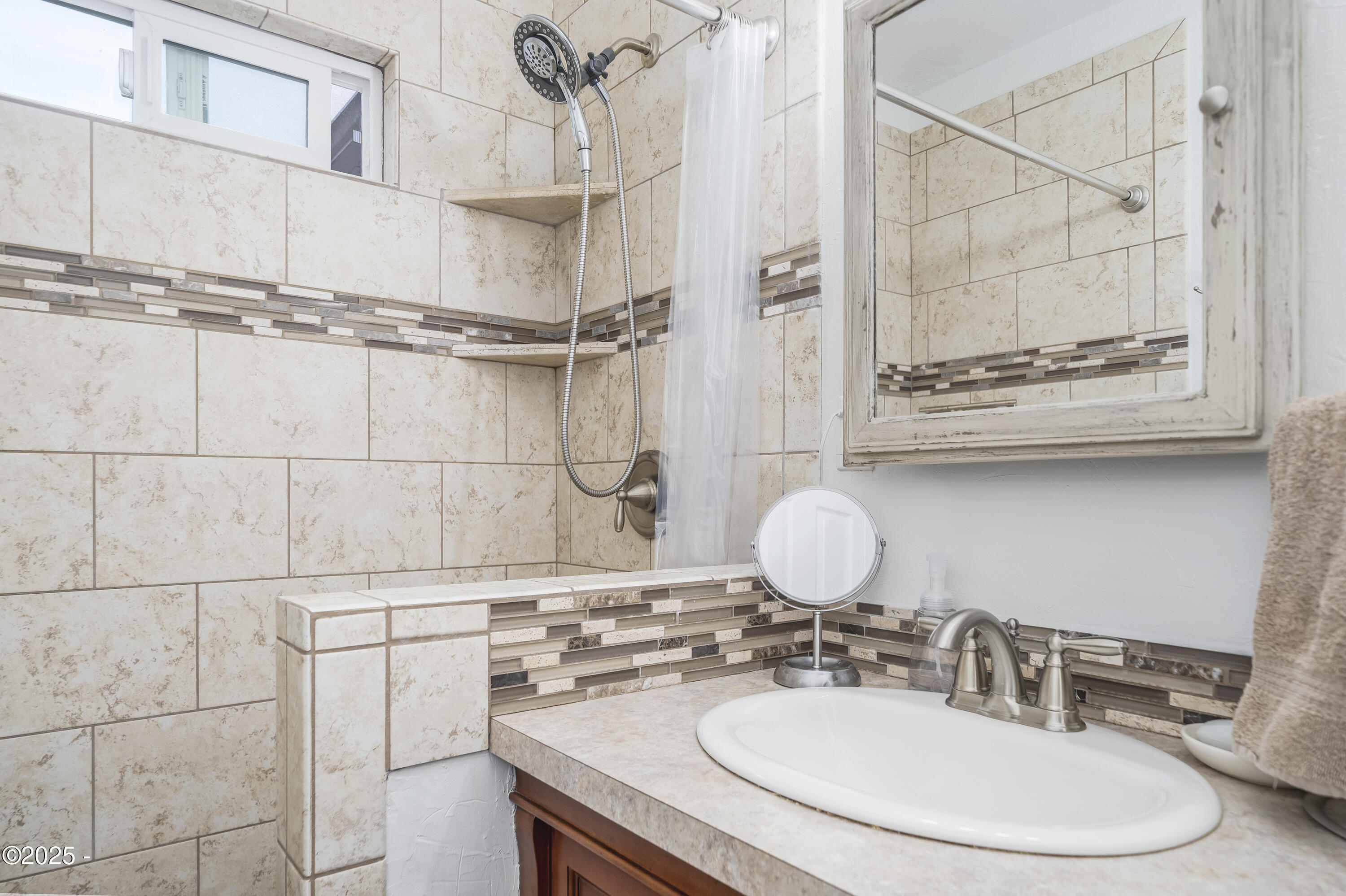 333 NE 7th Street