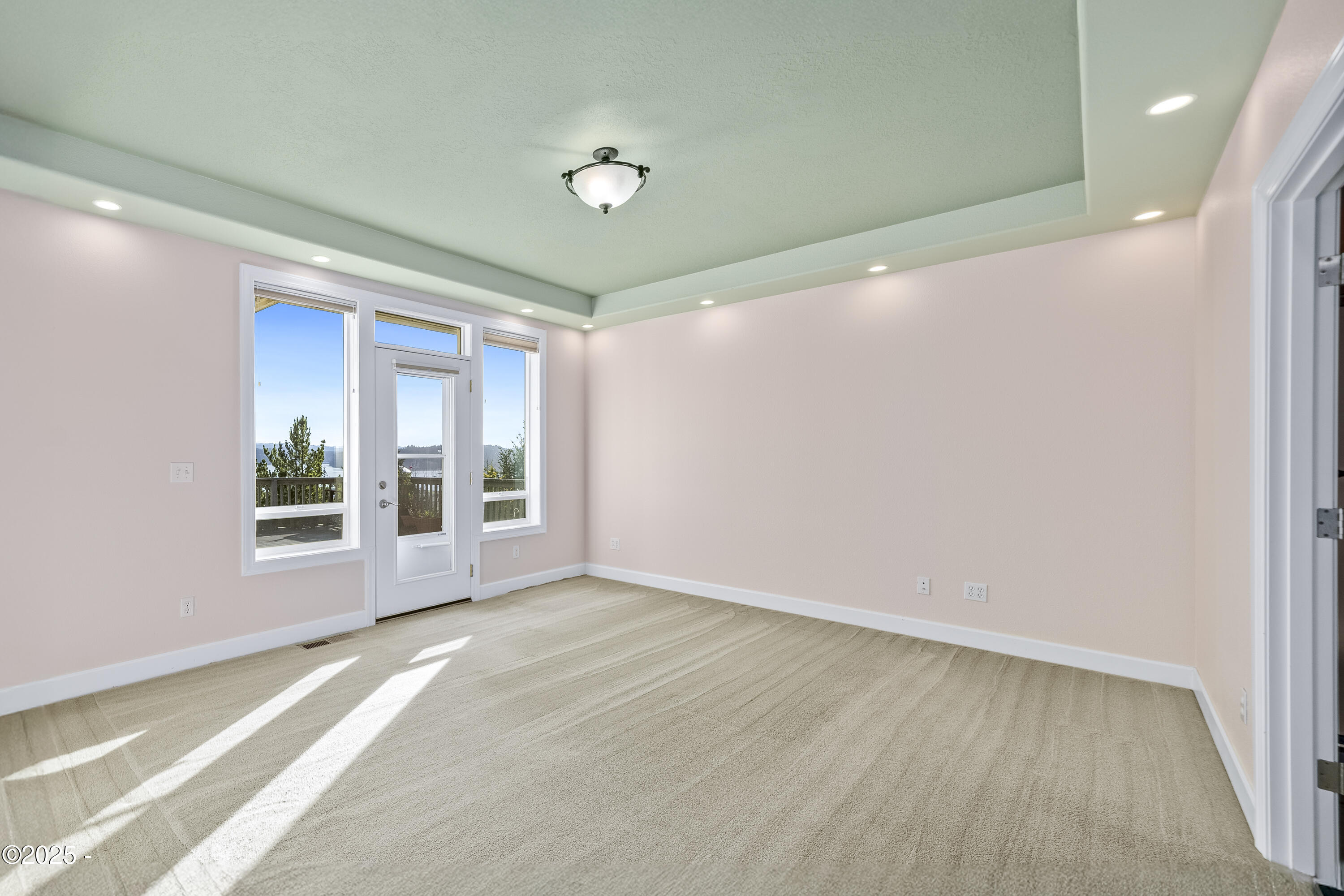 584 SE Running Springs Street