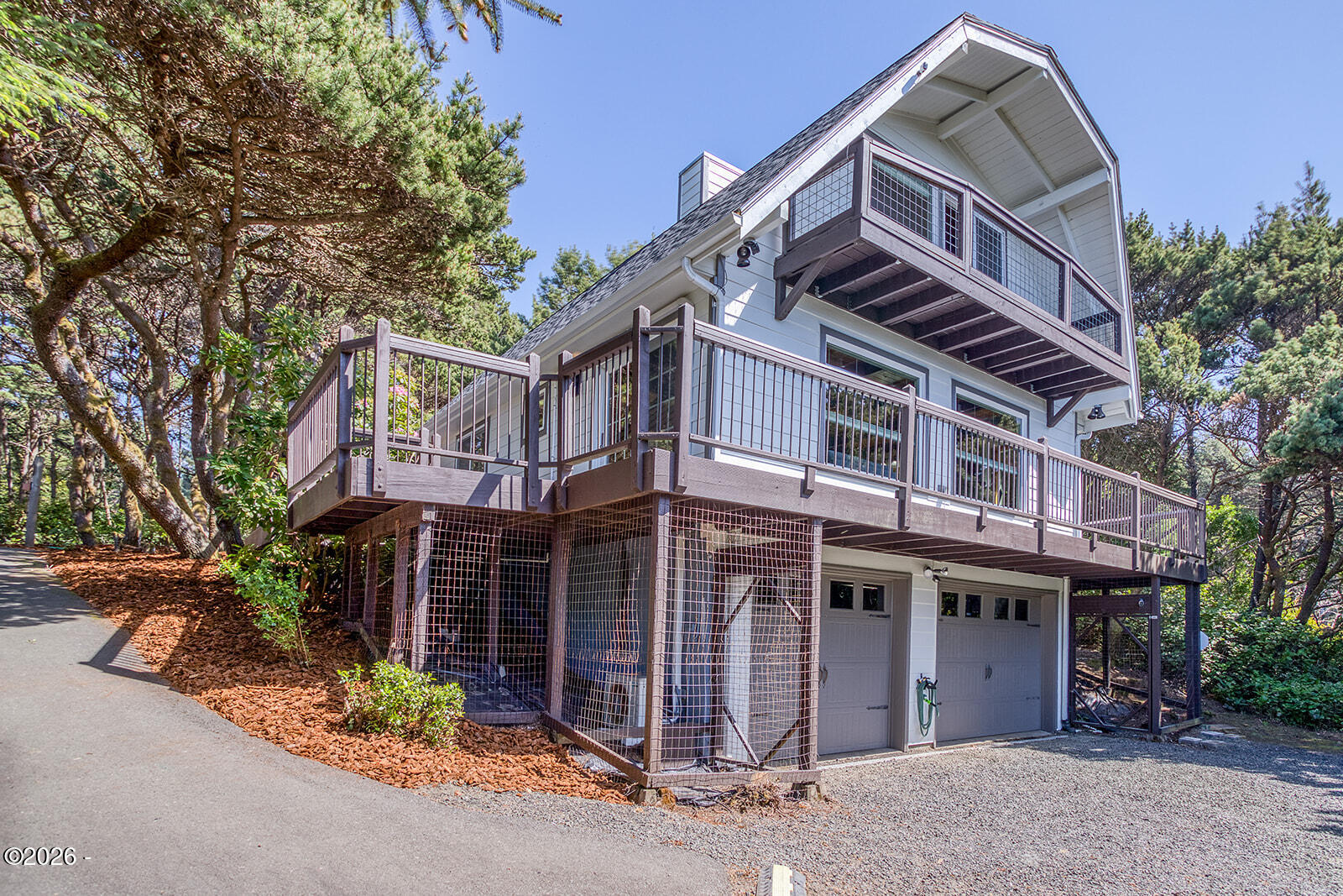 1115 SW Whitecap Drive