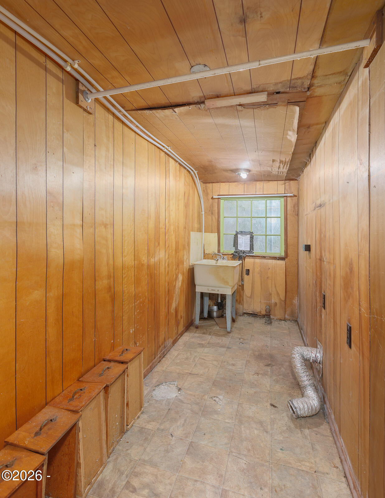 207 W 3rd Street