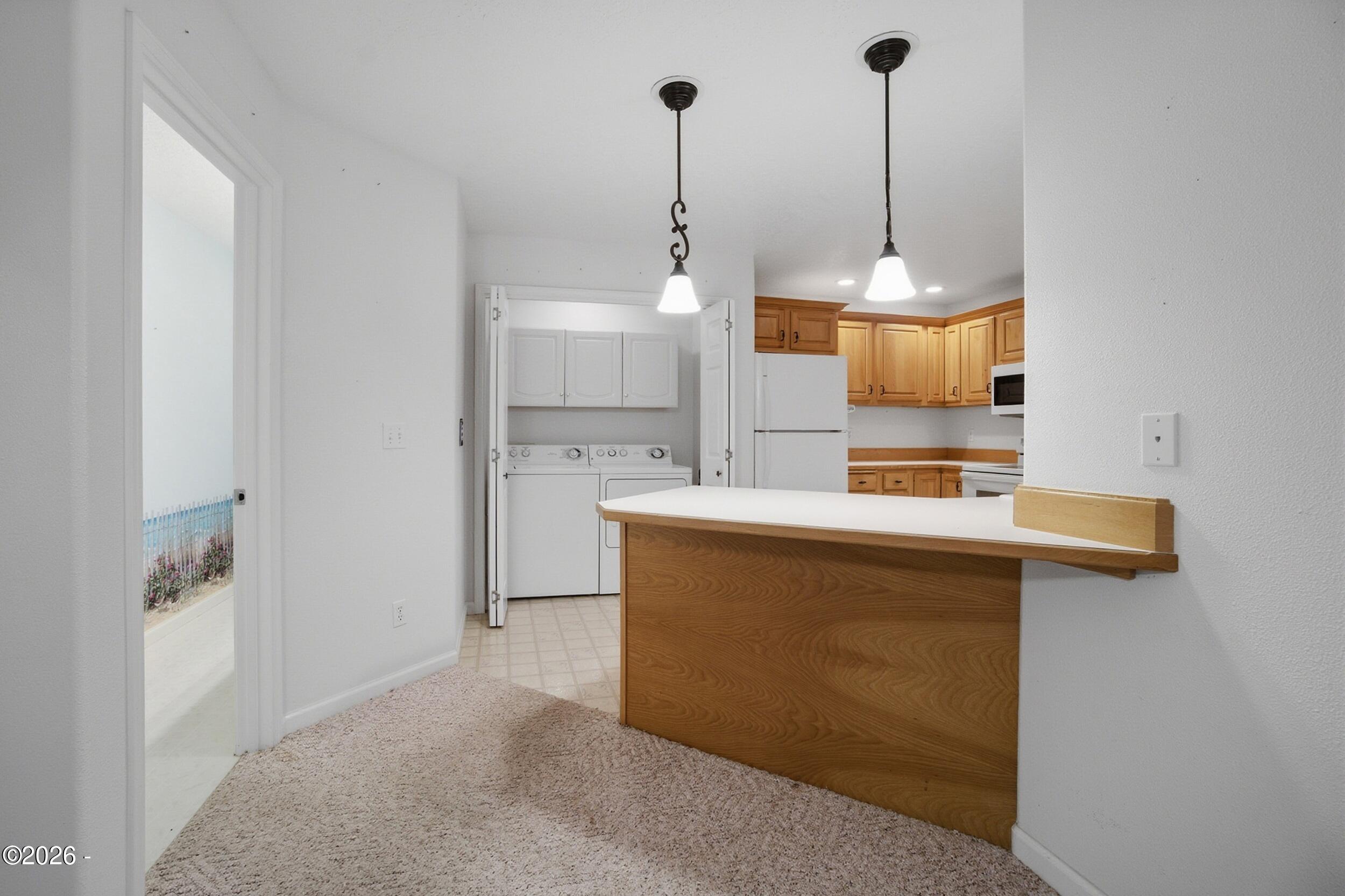 250 SE Coast Guard Drive, 2