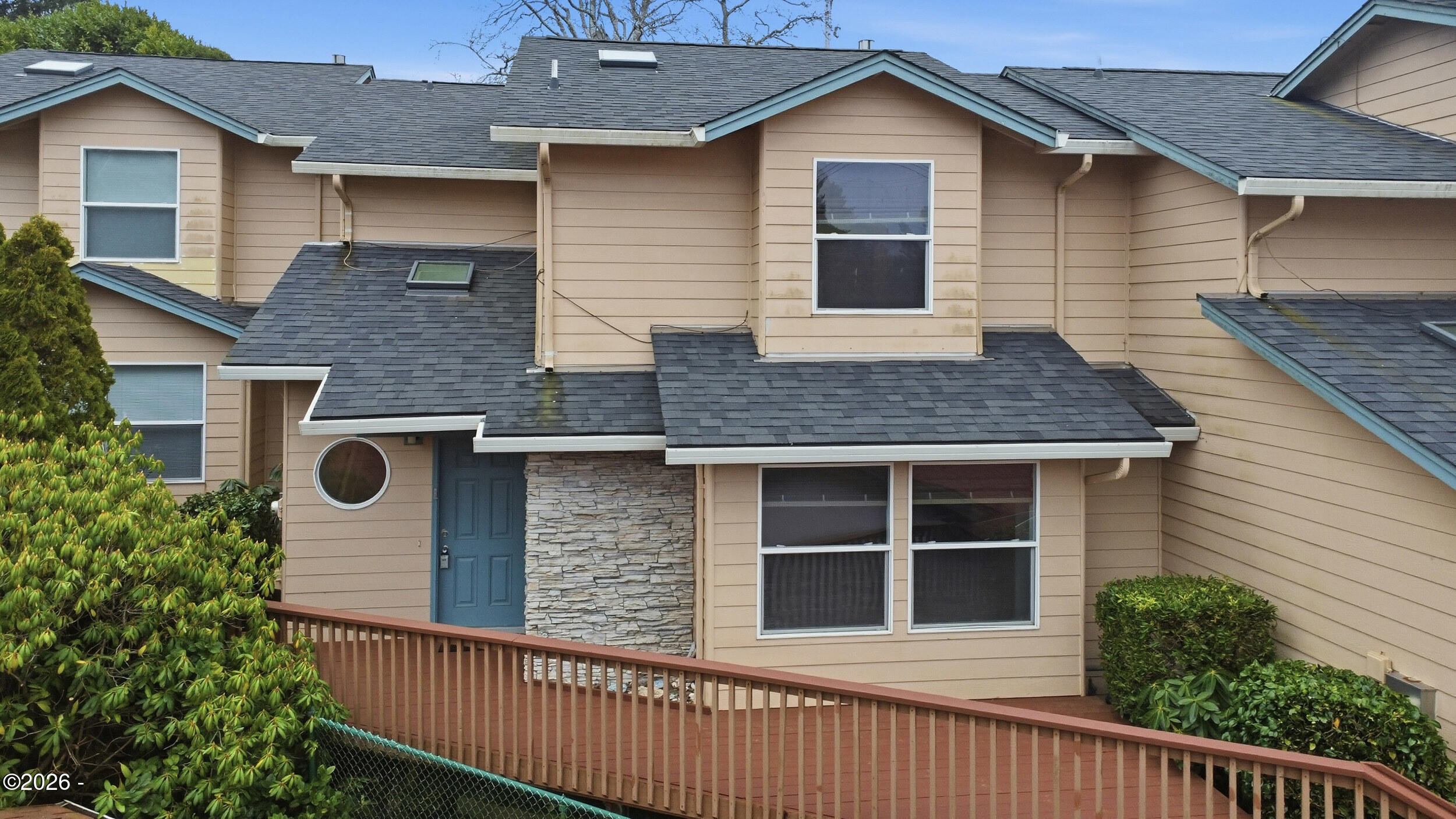 250 SE Coast Guard Drive, 2