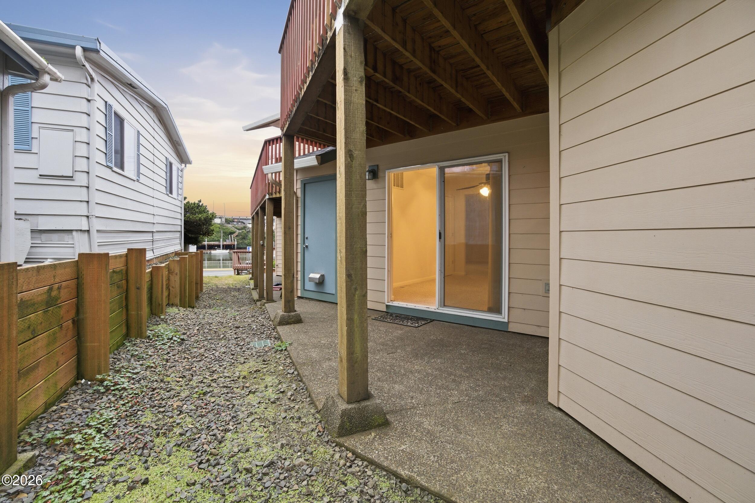 250 SE Coast Guard Drive, 2