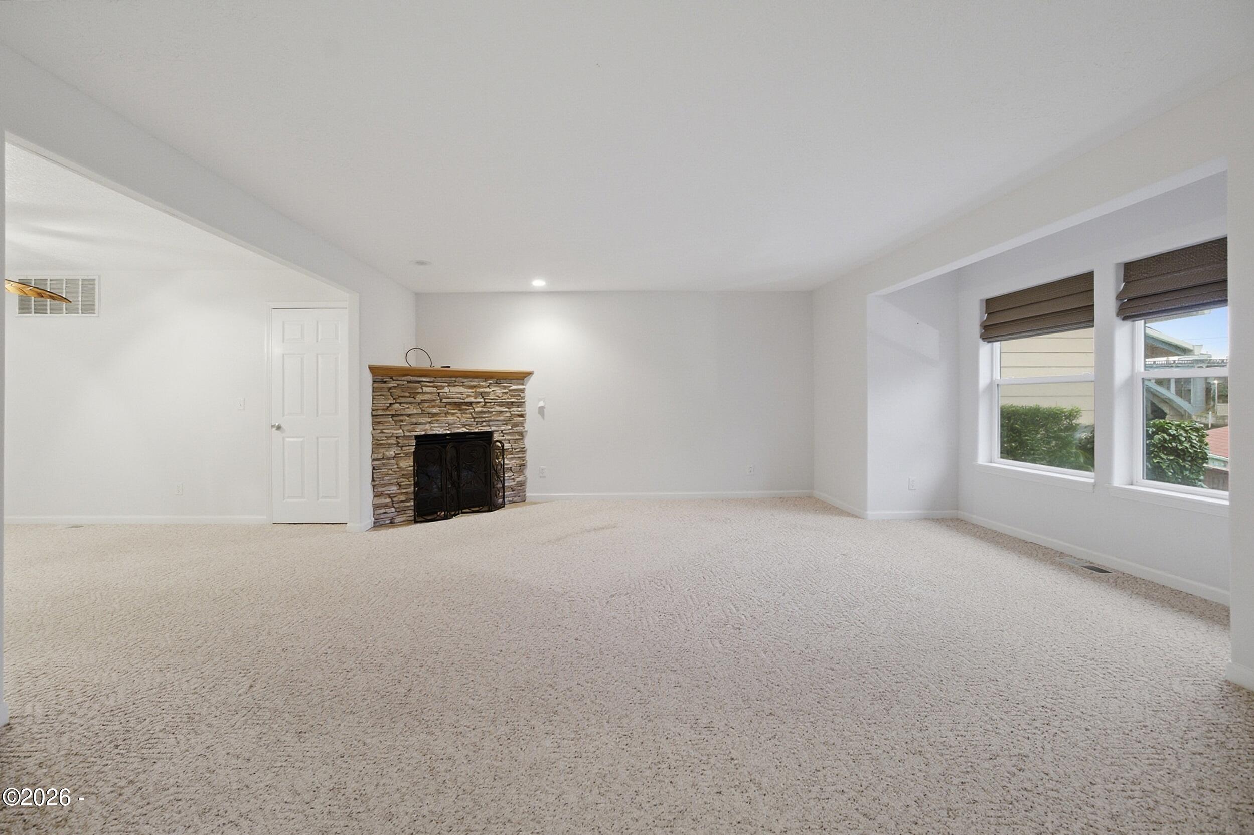250 SE Coast Guard Drive, 2