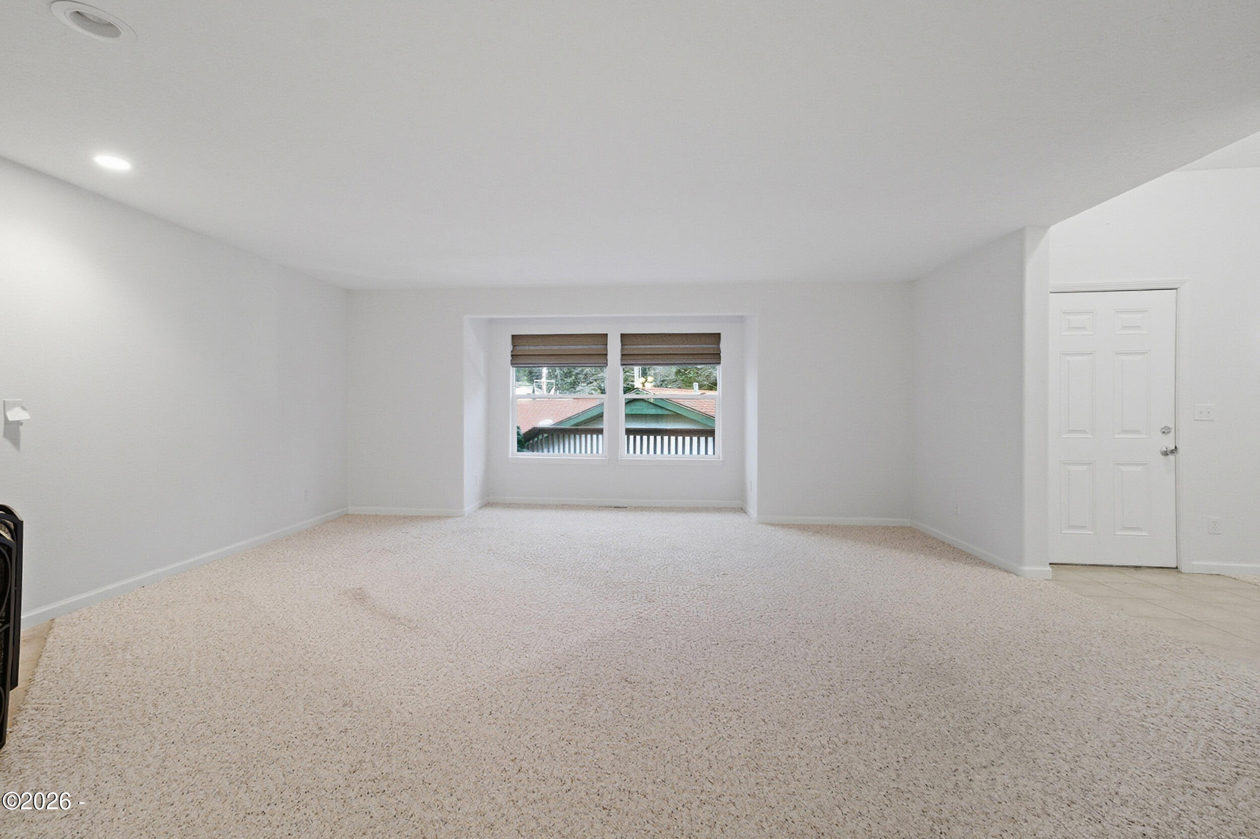 250 SE Coast Guard Drive, 2