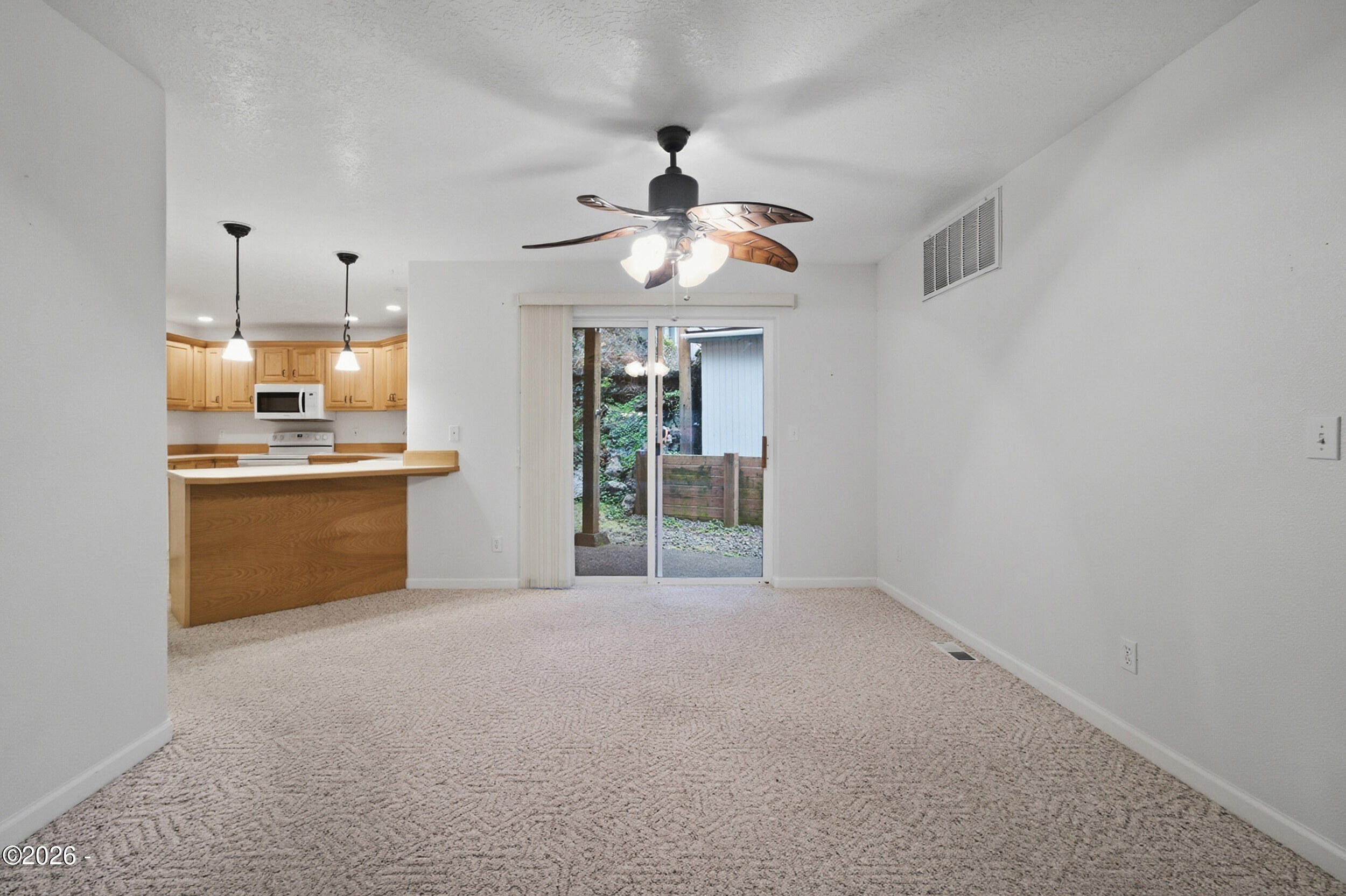 250 SE Coast Guard Drive, 2