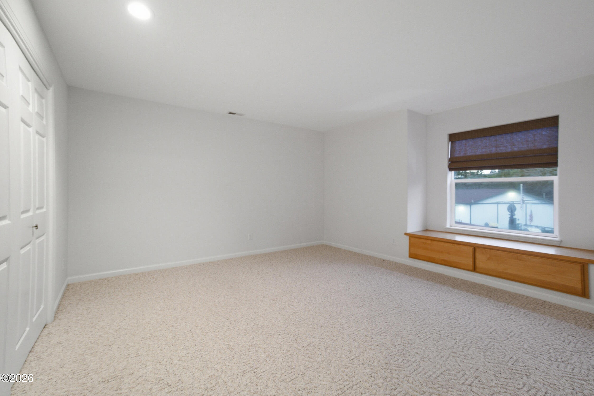 250 SE Coast Guard Drive, 2