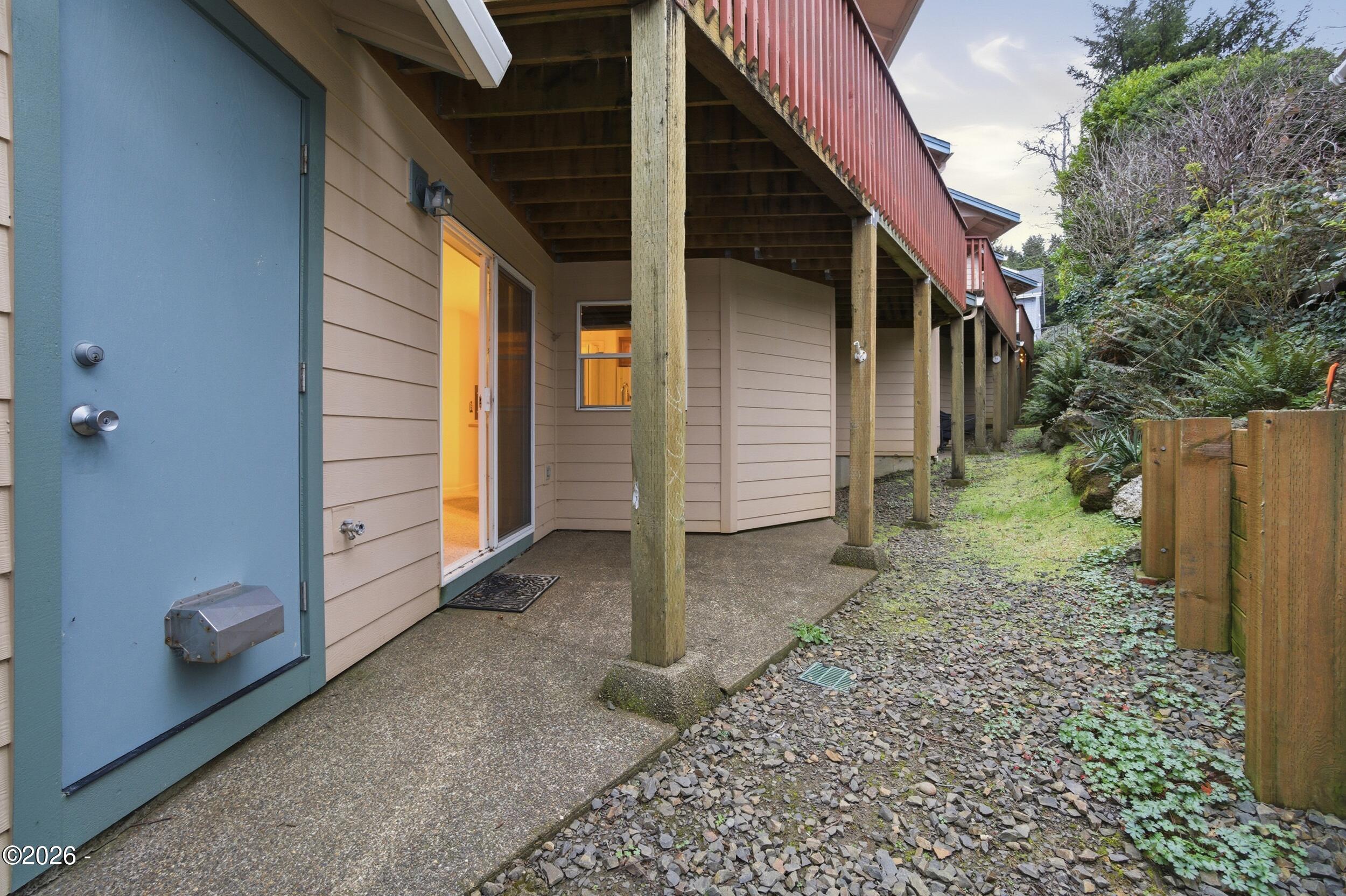 250 SE Coast Guard Drive, 2
