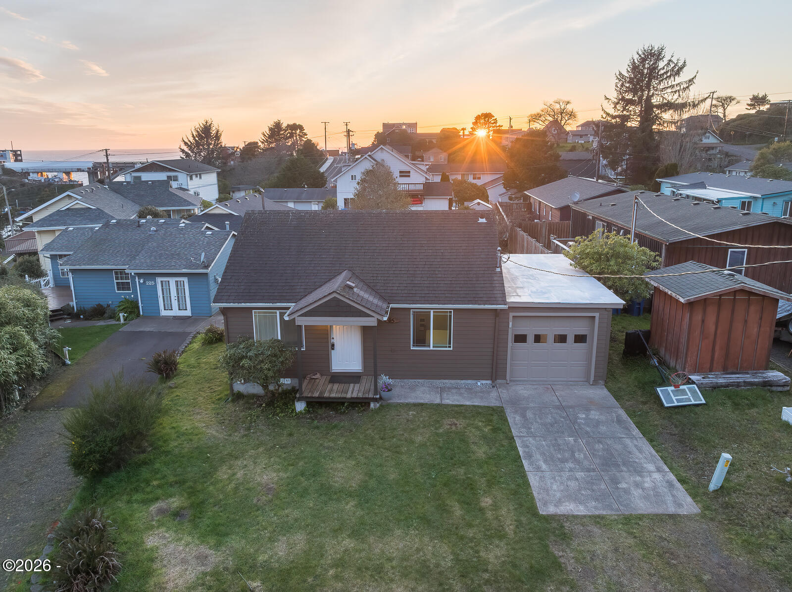 55 SE Davenport Avenue