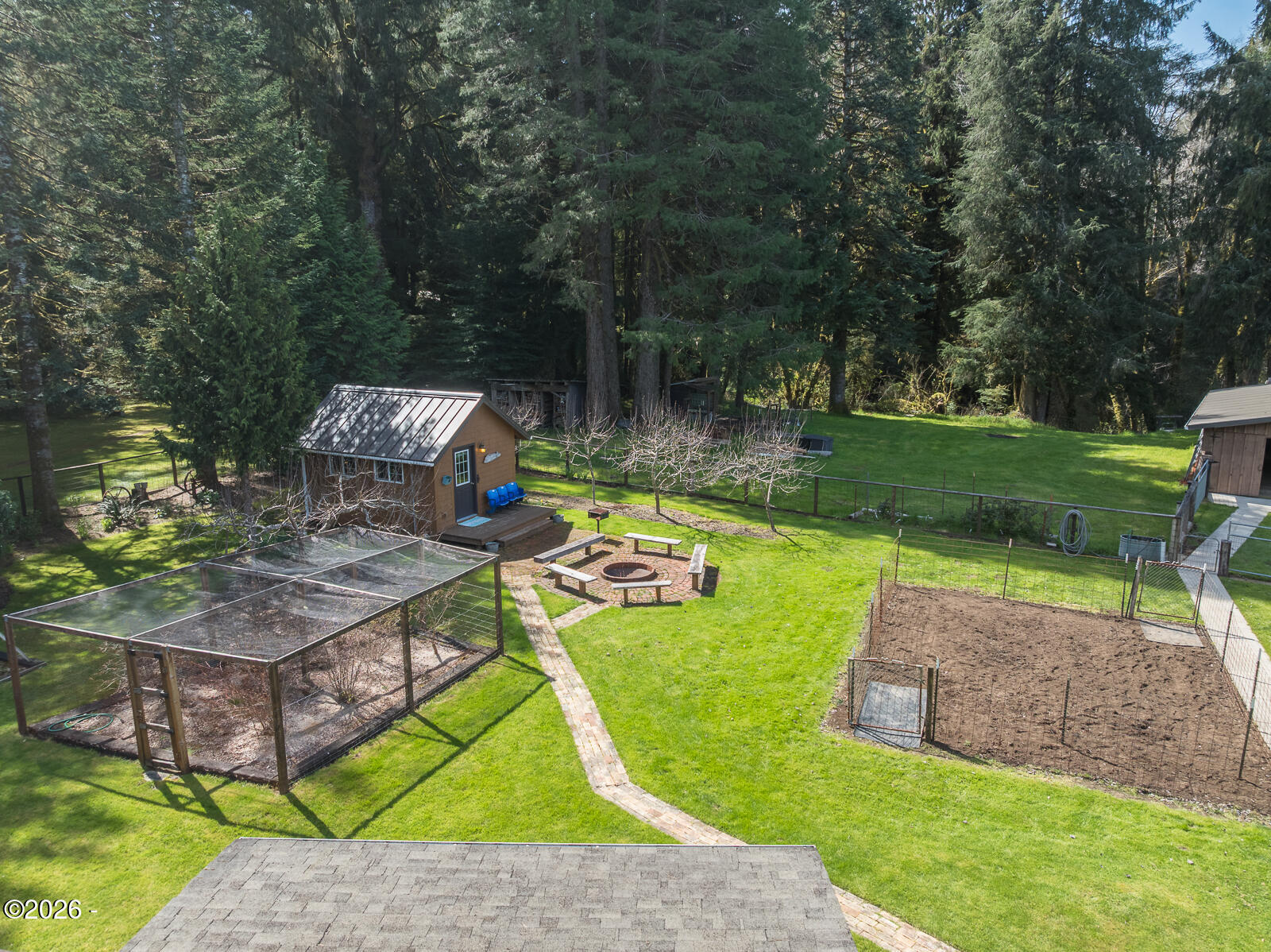 871 Old River Road NE