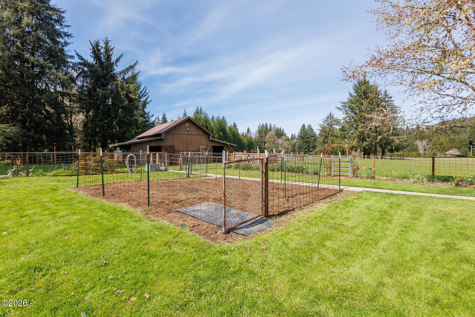 871 Old River Road NE