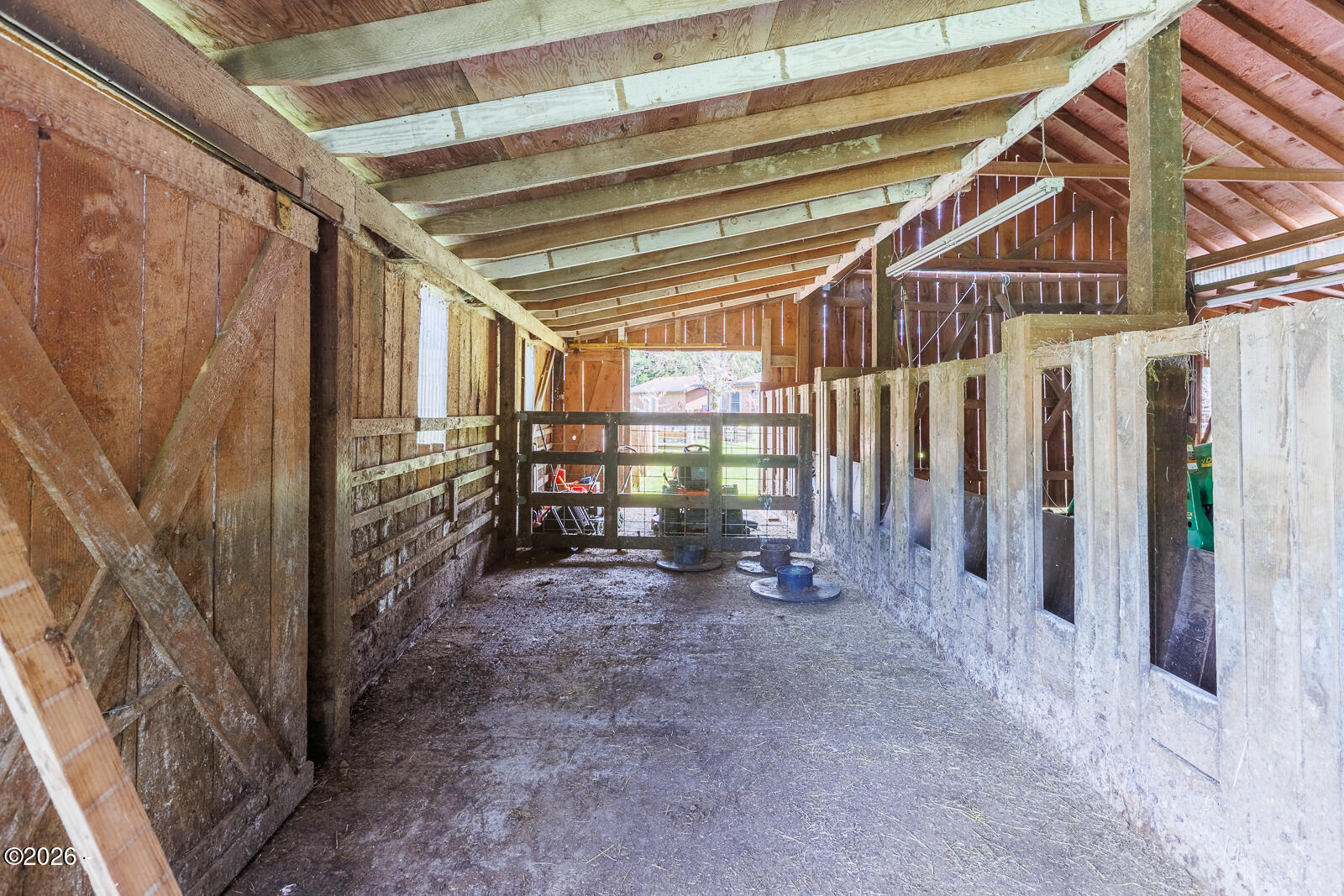 871 Old River Road NE