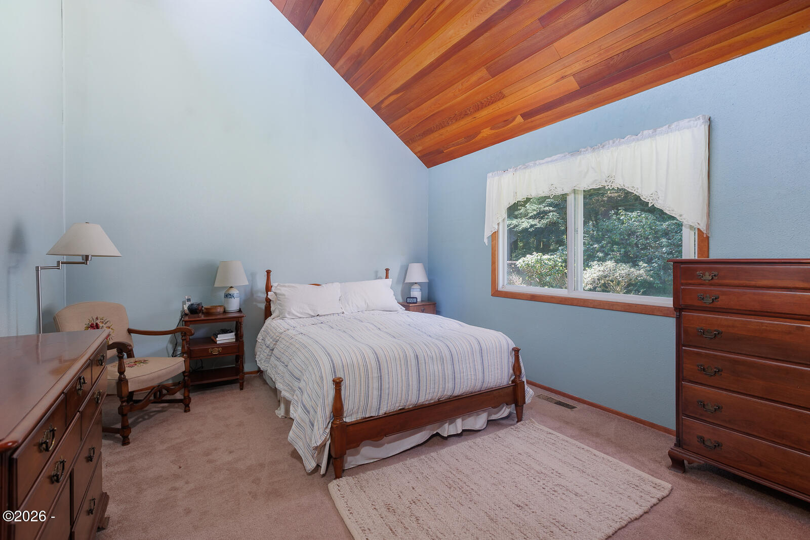 871 Old River Road NE