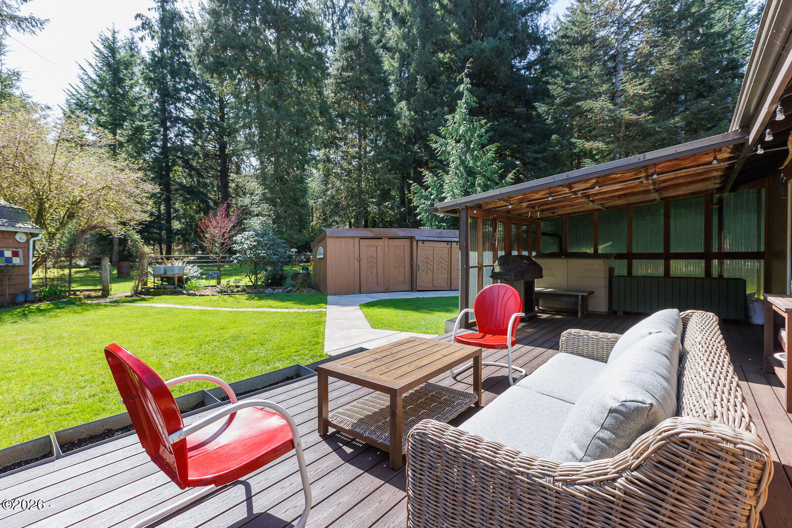 871 Old River Road NE